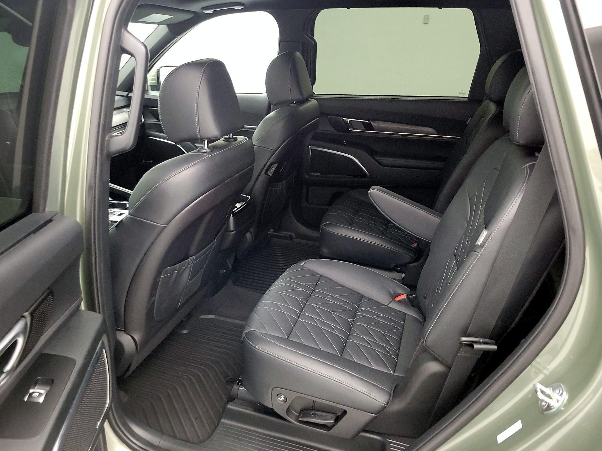 Thumbnail: 2024 Kia Telluride - 19