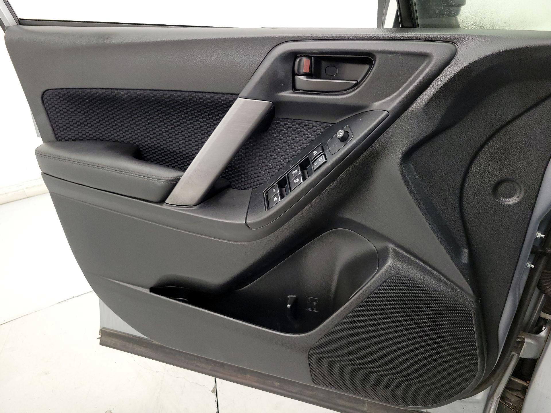 Thumbnail: 2018 Subaru Forester - 12