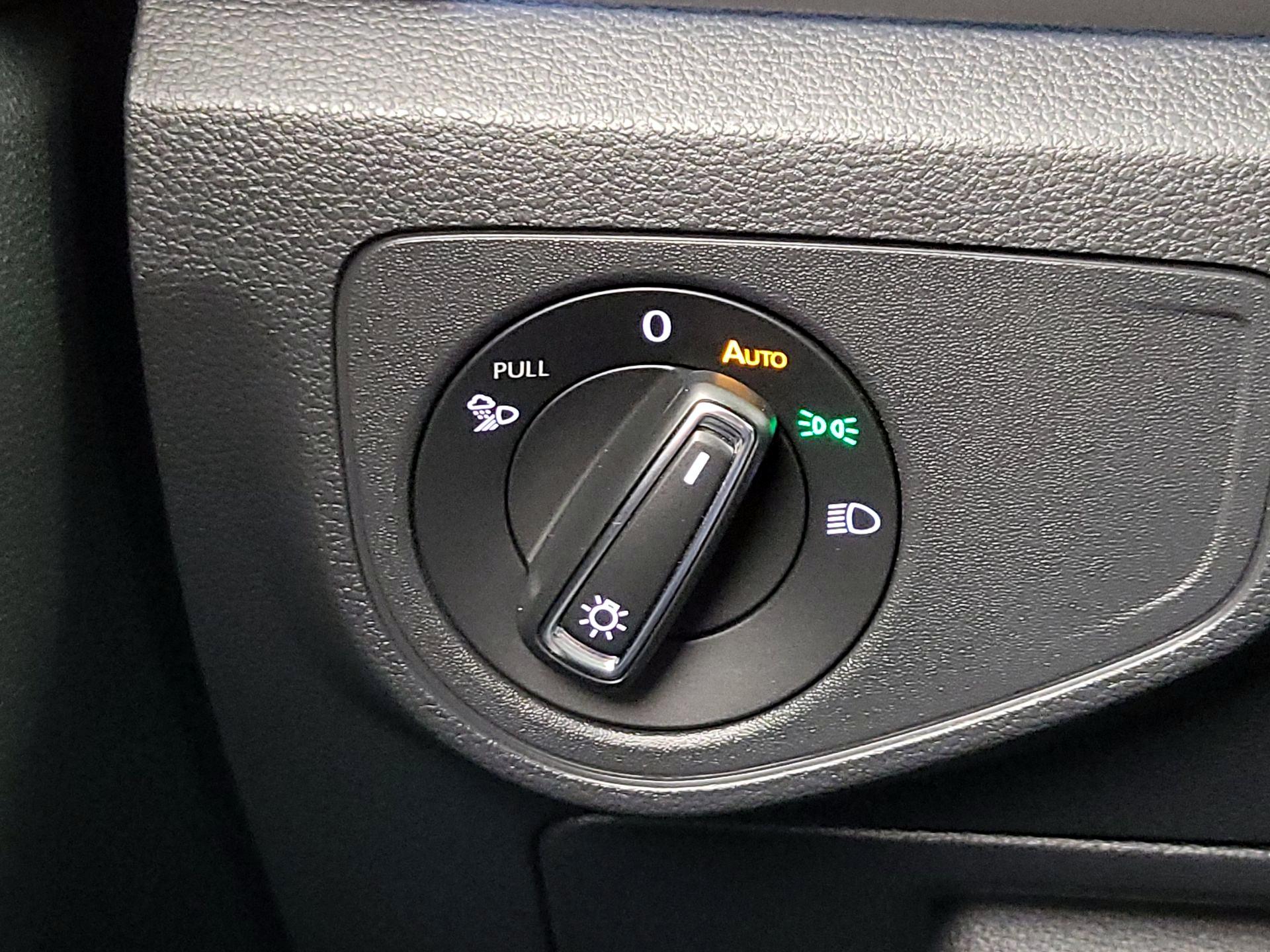 Thumbnail: 2020 Volkswagen Atlas - 13