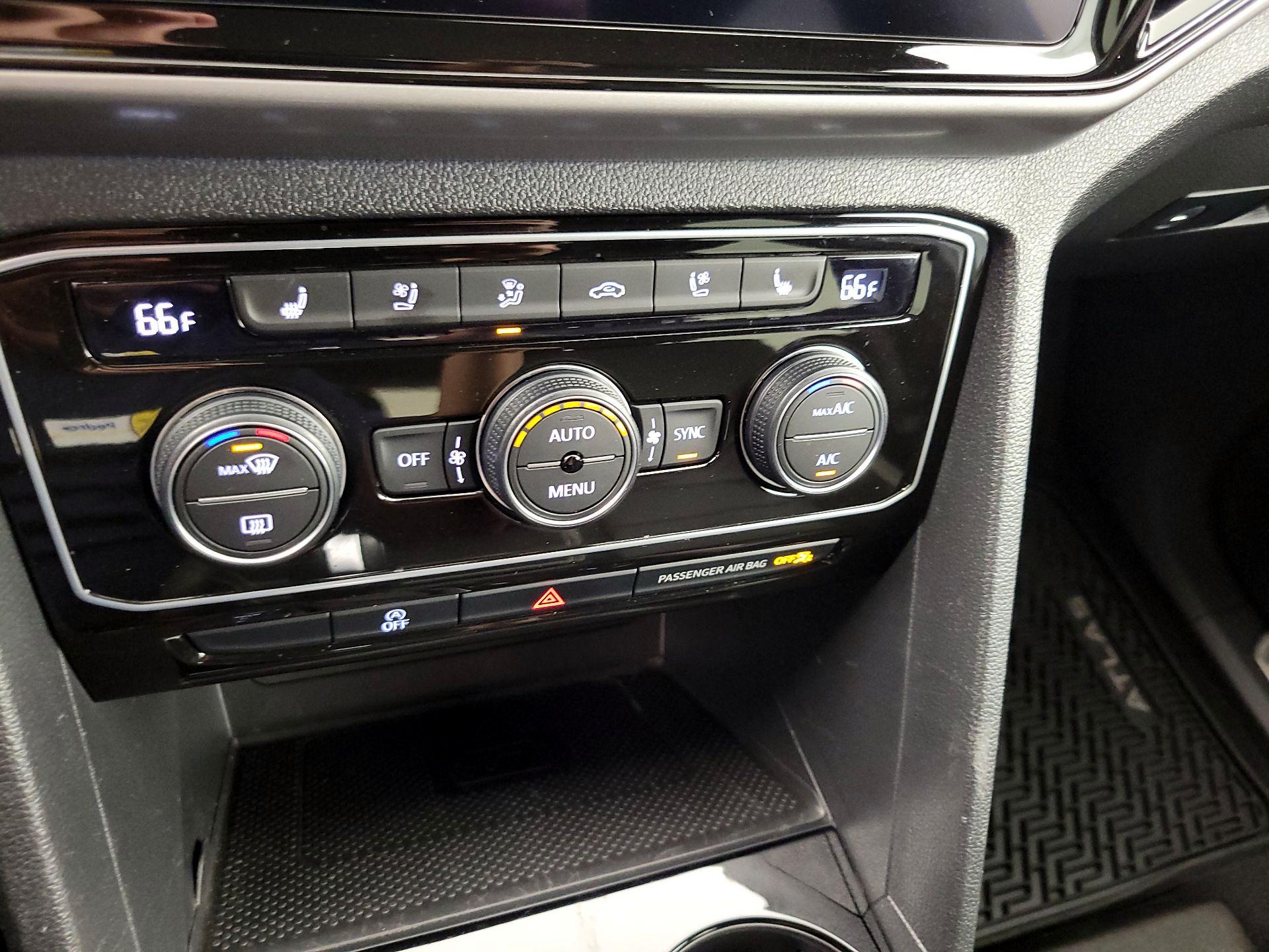 Thumbnail: 2020 Volkswagen Atlas - 17