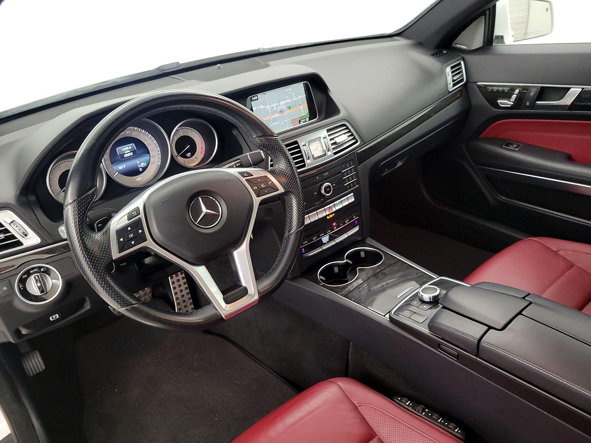 Thumbnail: 2017 Mercedes-Benz E-Class - 9