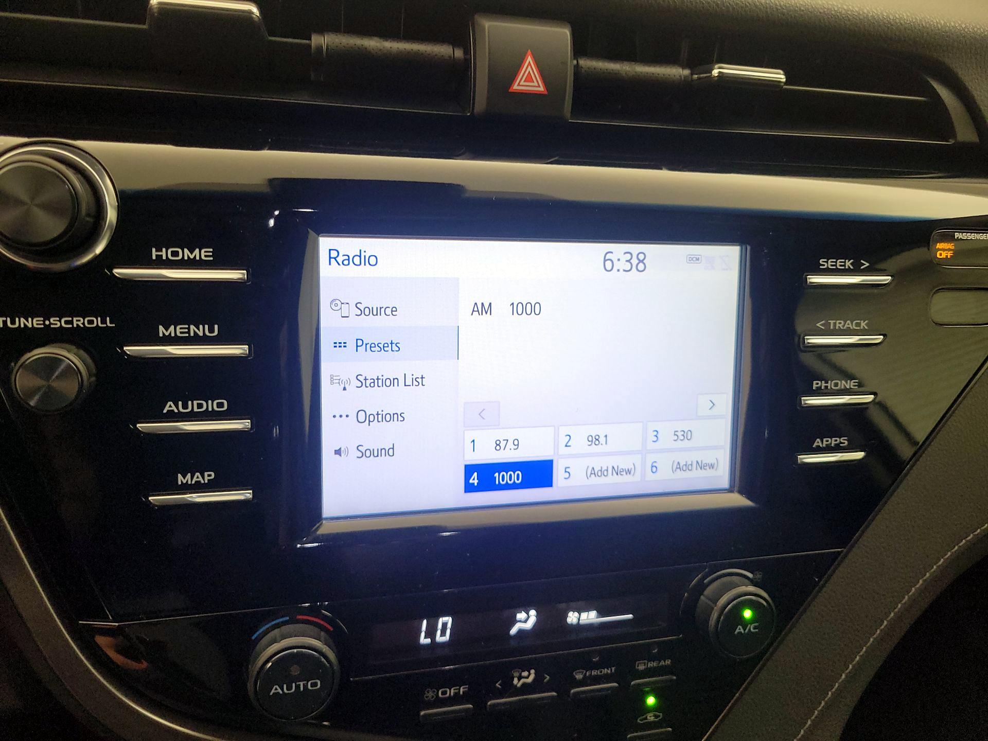 Thumbnail: 2019 Toyota Camry - 15