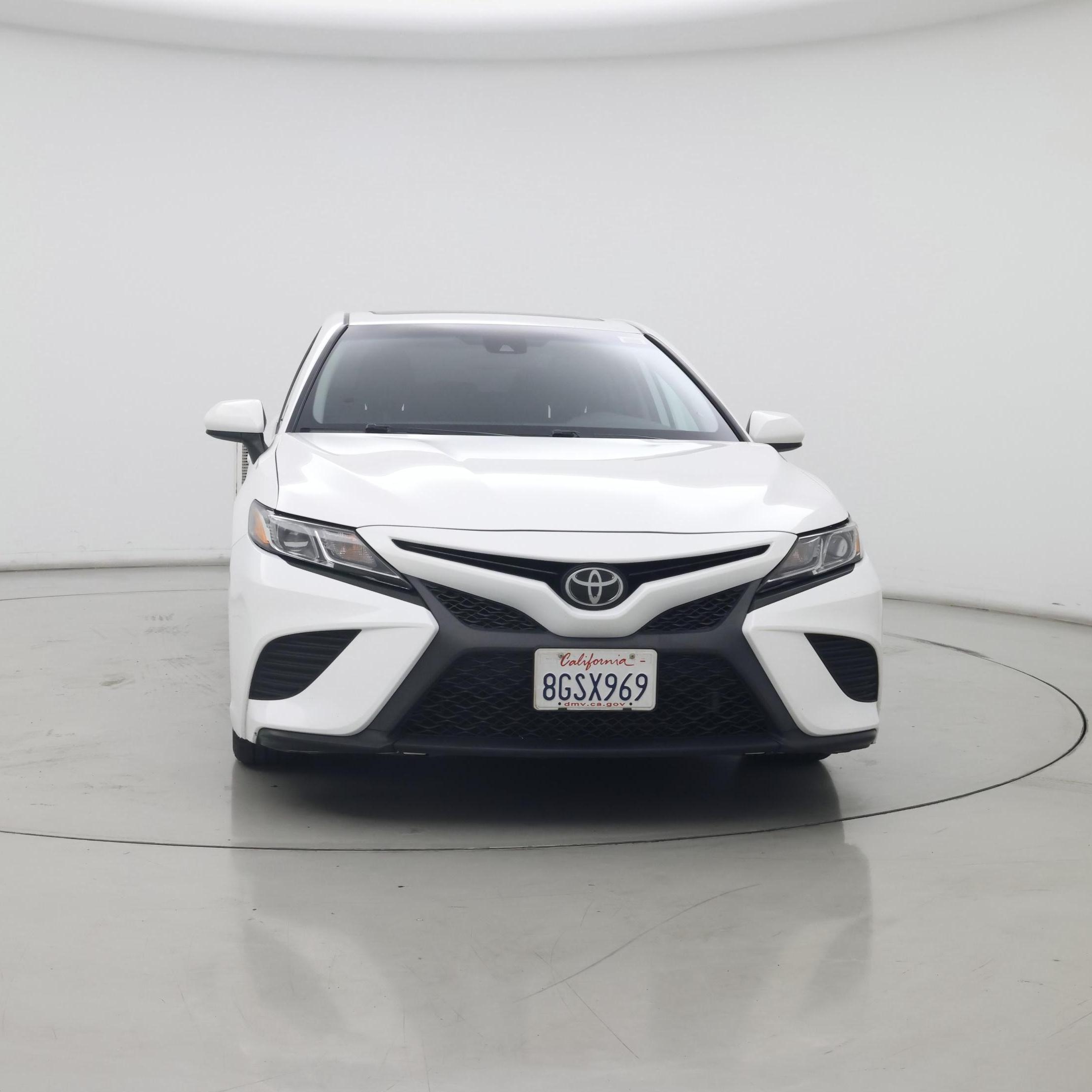 Thumbnail: 2019 Toyota Camry - 5