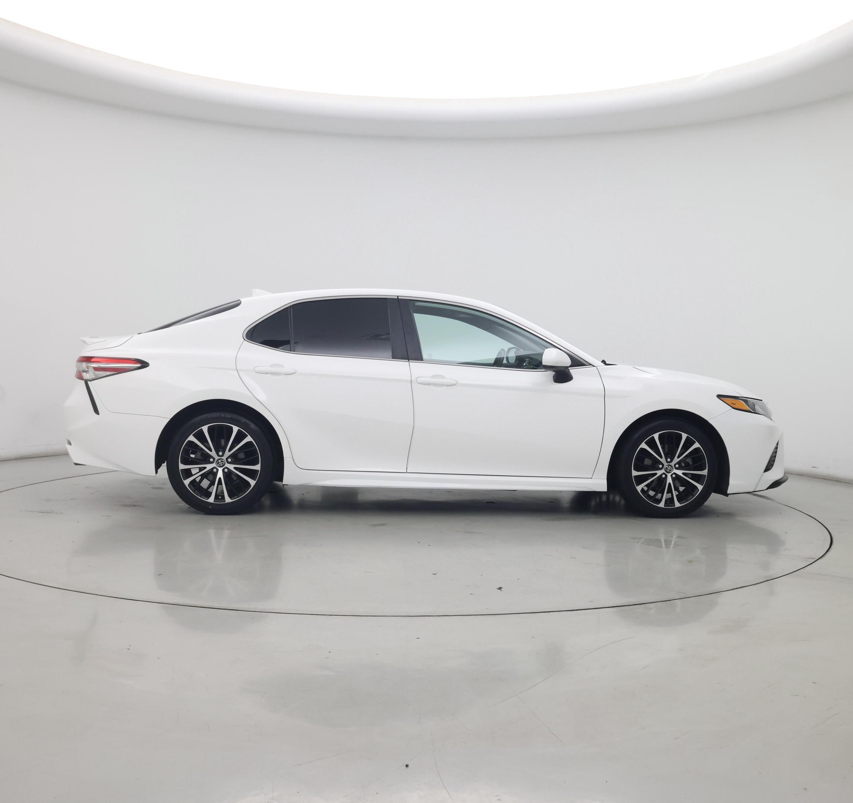 Thumbnail: 2019 Toyota Camry - 7