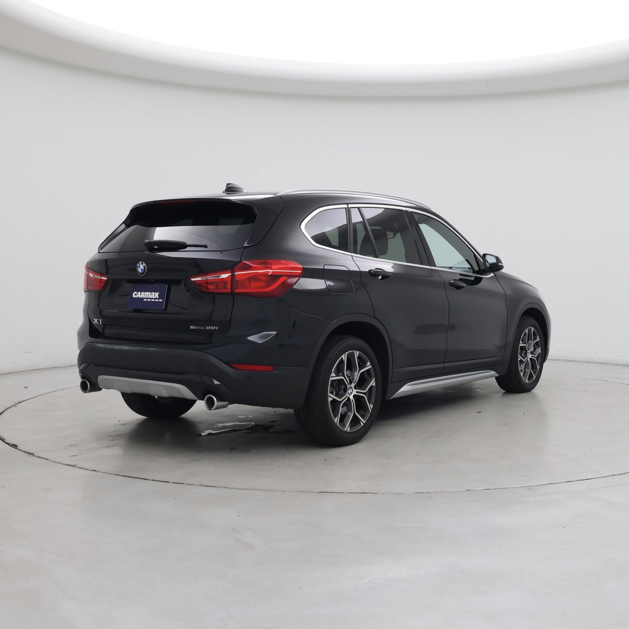 Thumbnail: 2021 BMW X1 - 8