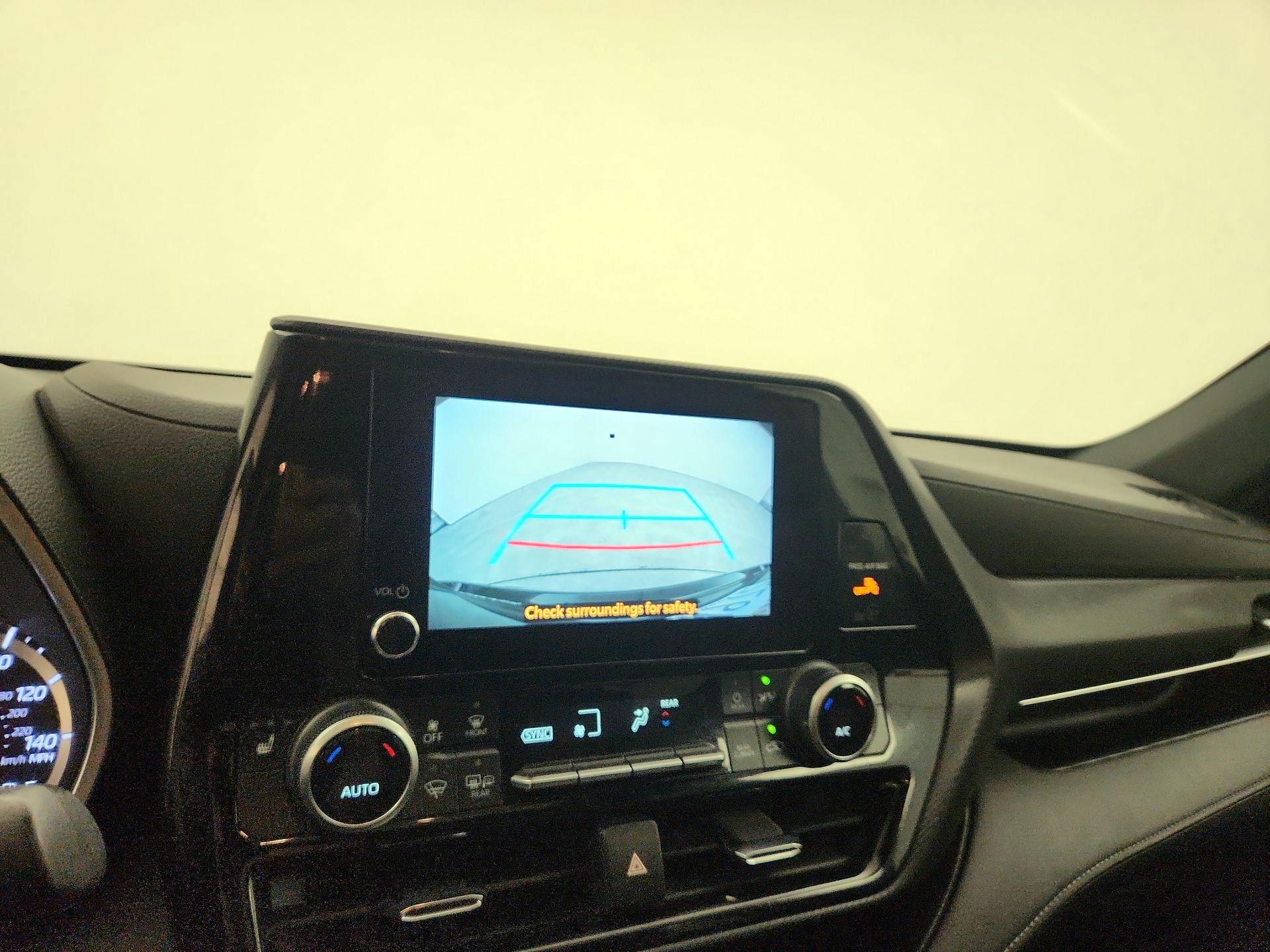 Thumbnail: 2023 Toyota Highlander - 14