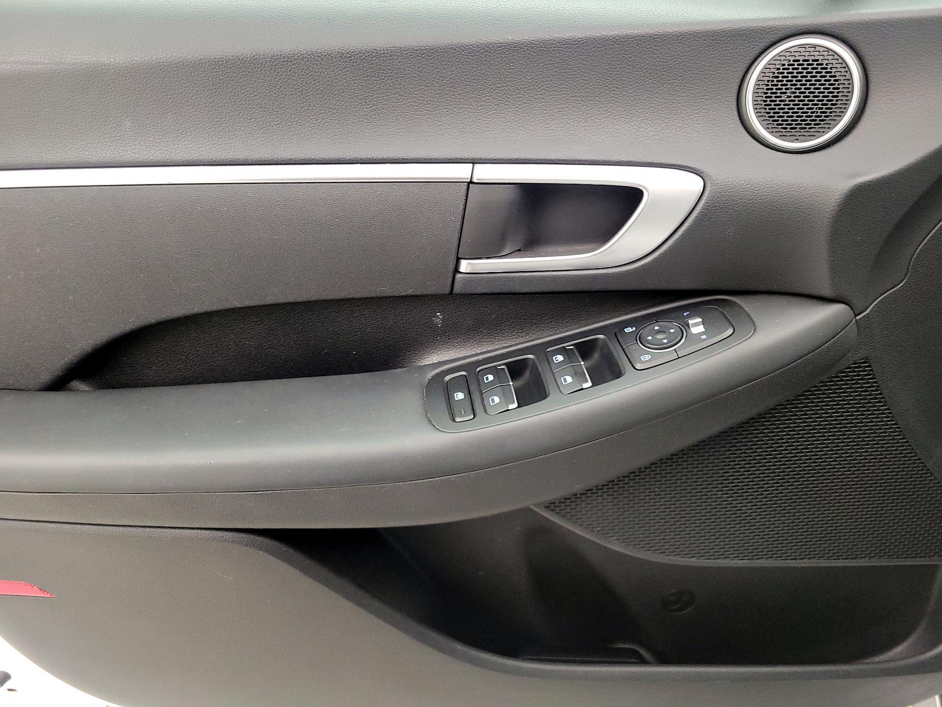 Thumbnail: 2020 Hyundai Sonata - 12