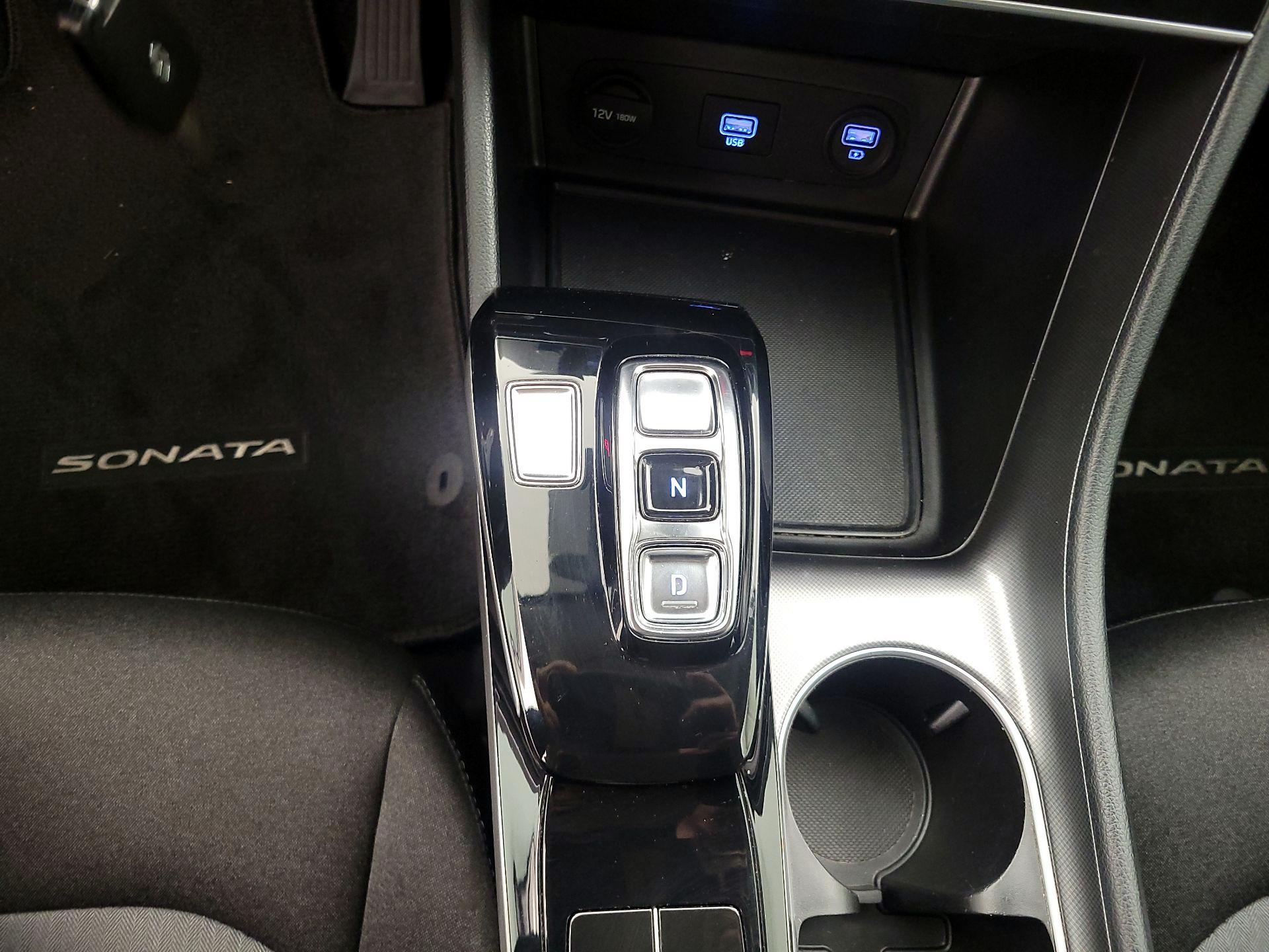 Thumbnail: 2020 Hyundai Sonata - 17