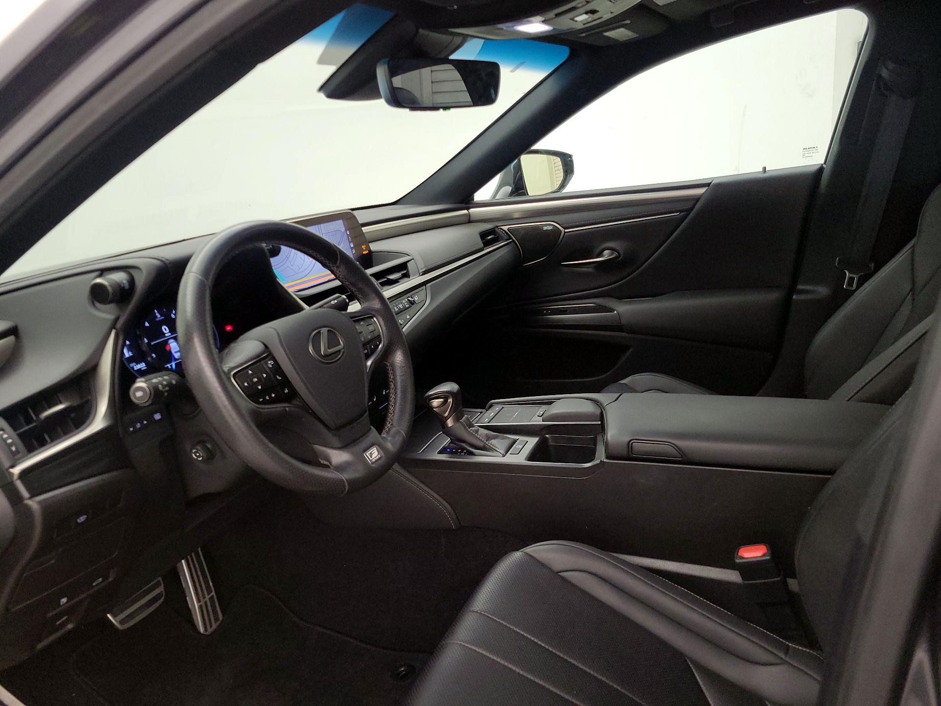 Thumbnail: 2020 Lexus ES - 11