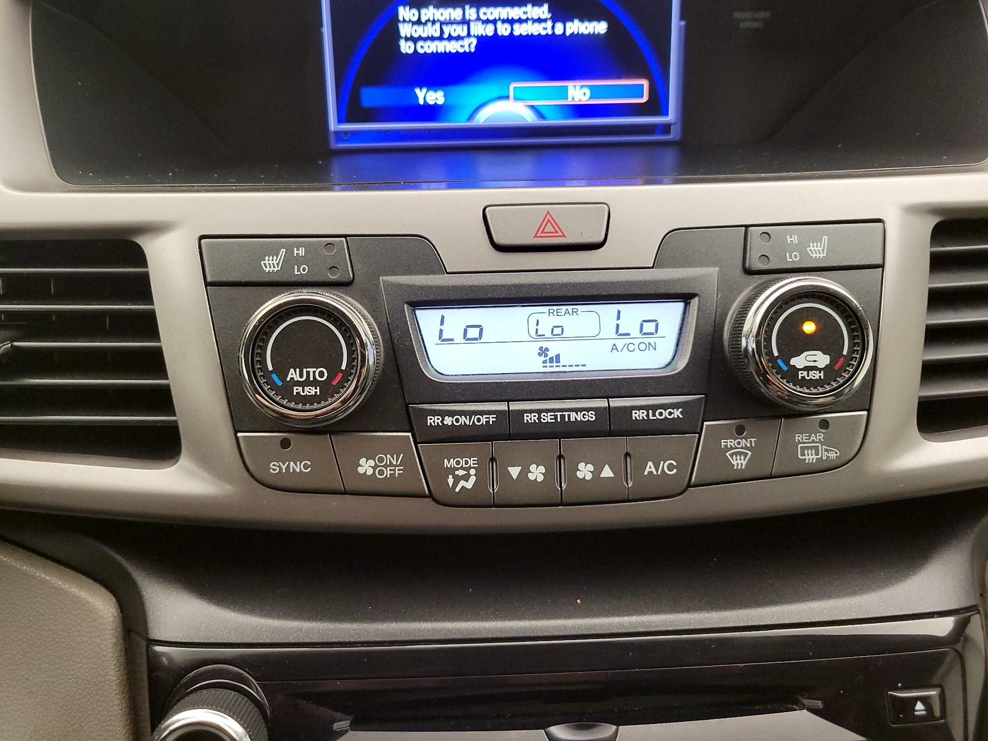 Thumbnail: 2016 Honda Odyssey - 16