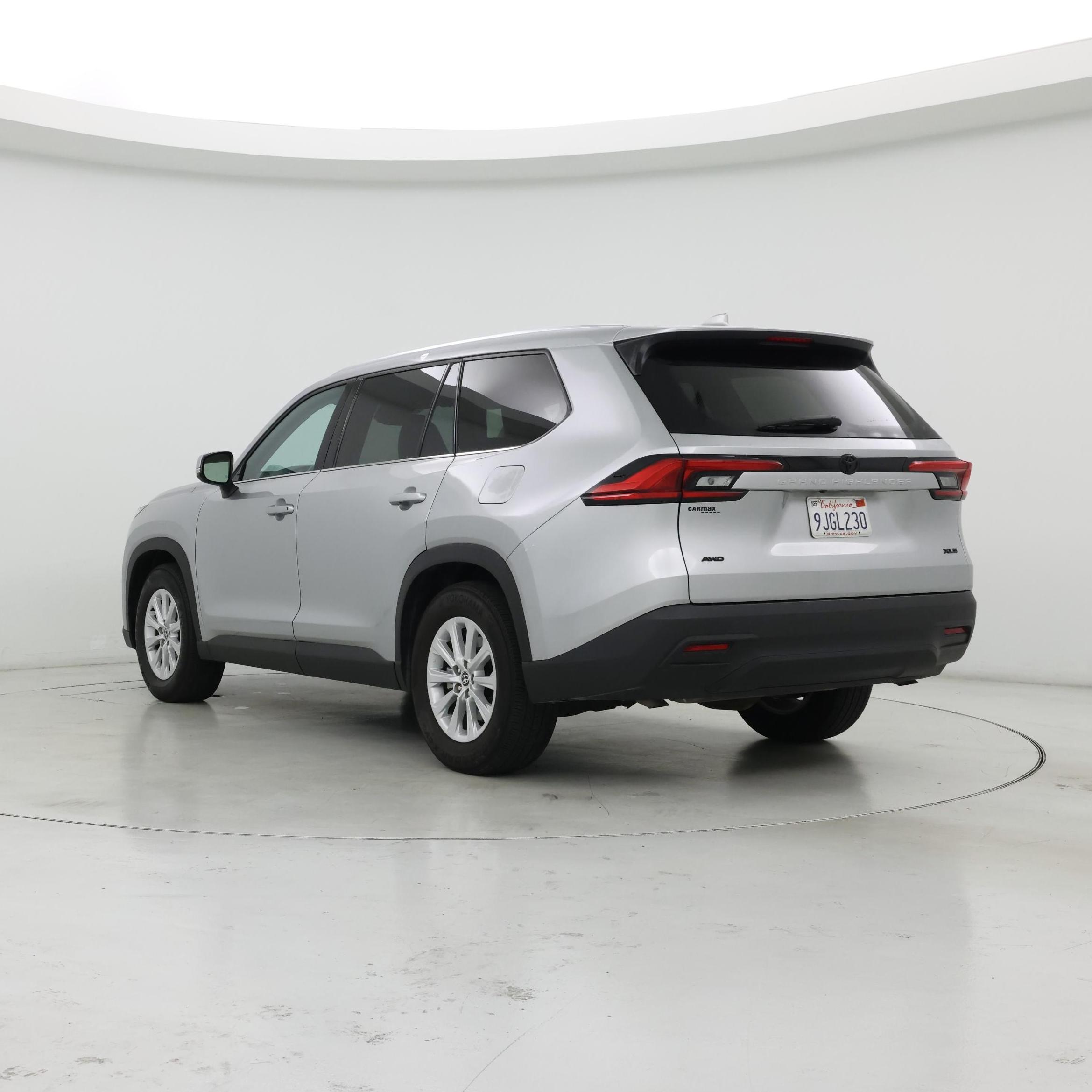 Thumbnail: 2024 Toyota Grand Highlander - 2