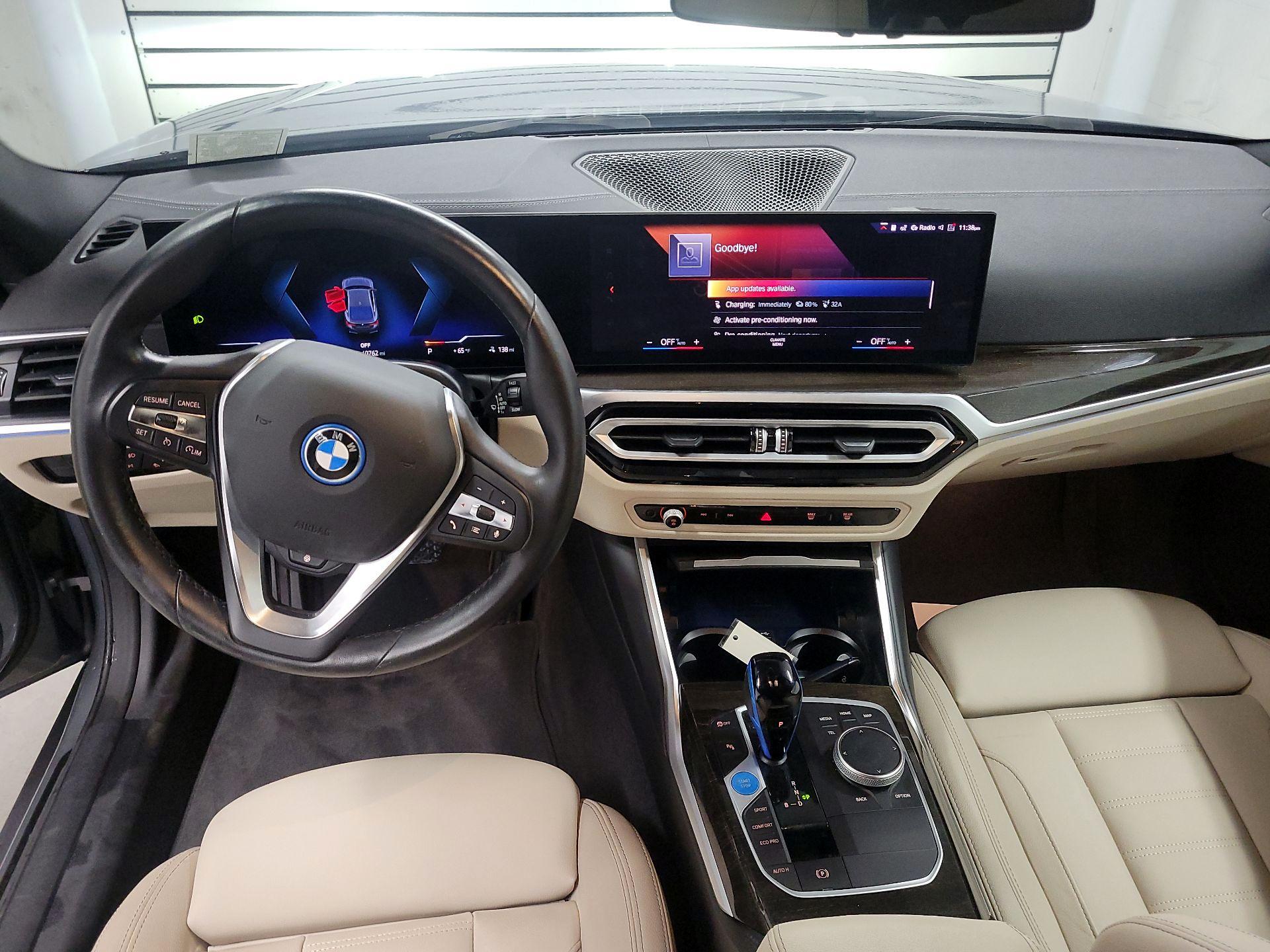 Thumbnail: 2023 BMW i4 - 9