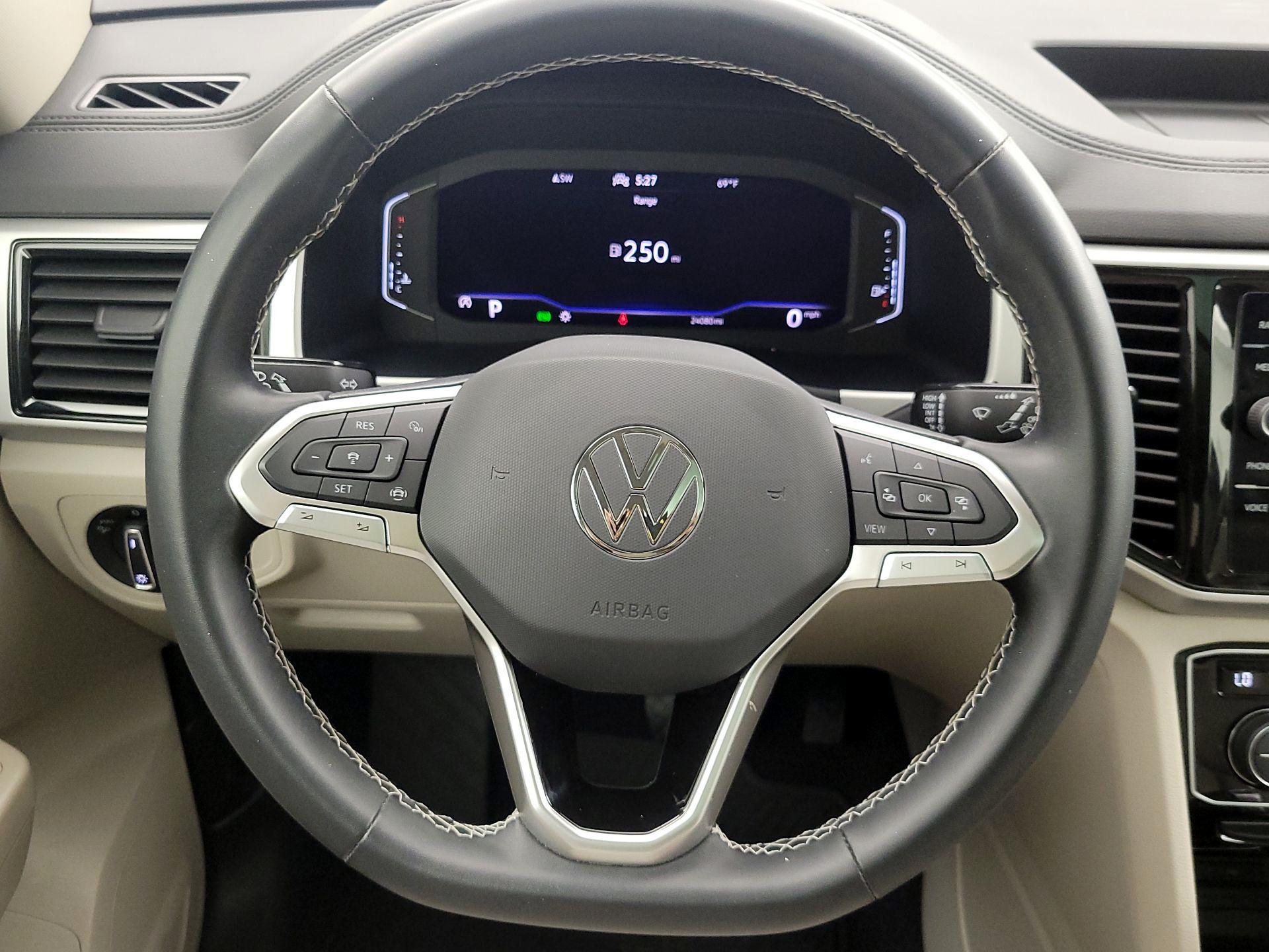 Thumbnail: 2022 Volkswagen Atlas - 10