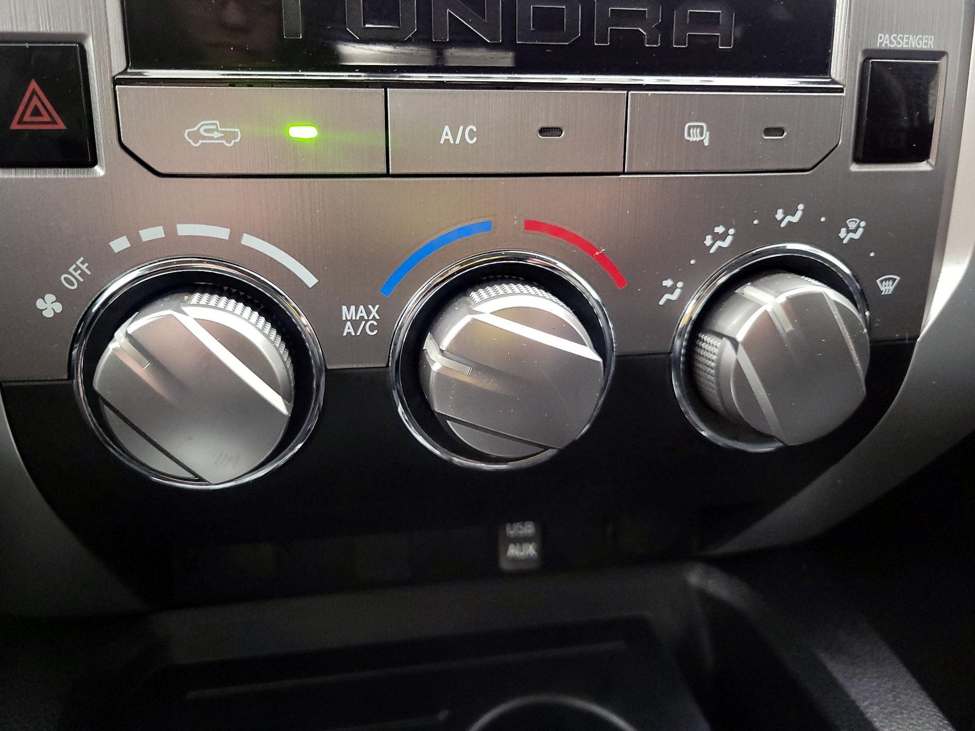 Thumbnail: 2016 Toyota Tundra - 16