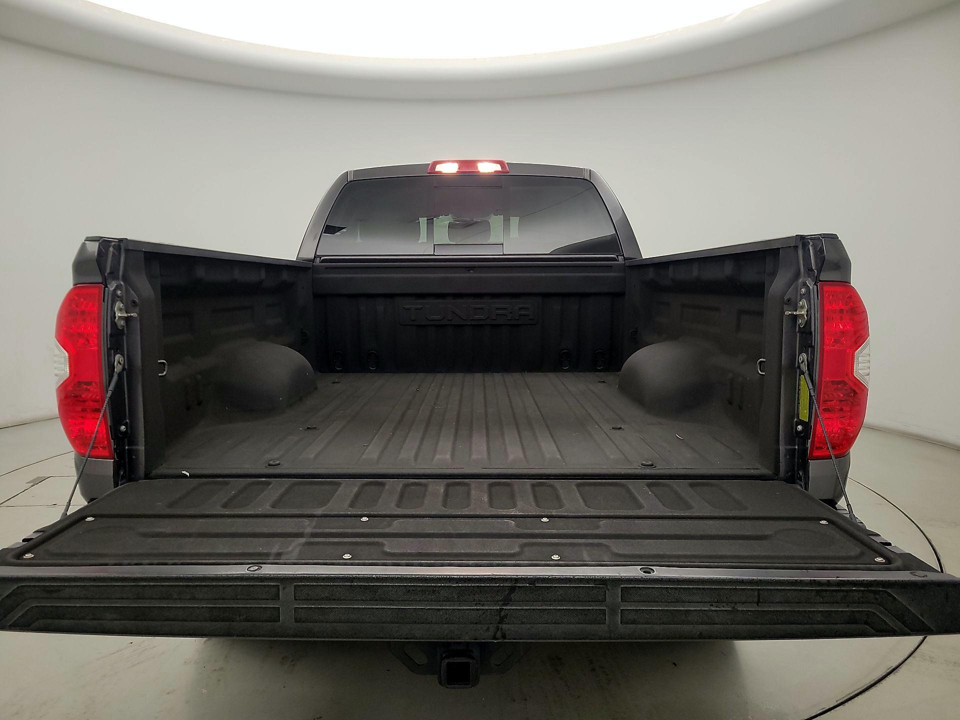 Thumbnail: 2016 Toyota Tundra - 20