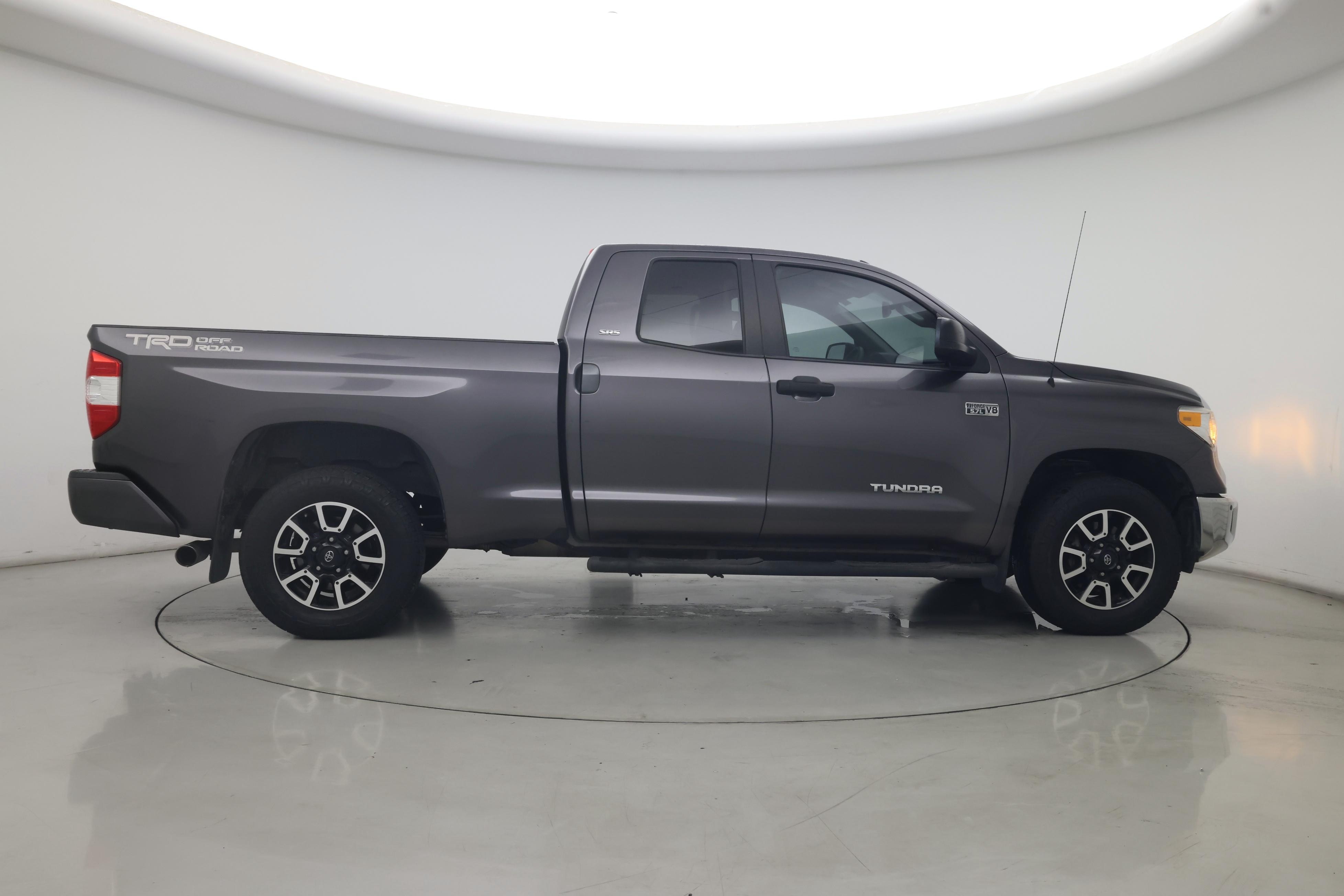 Thumbnail: 2016 Toyota Tundra - 7