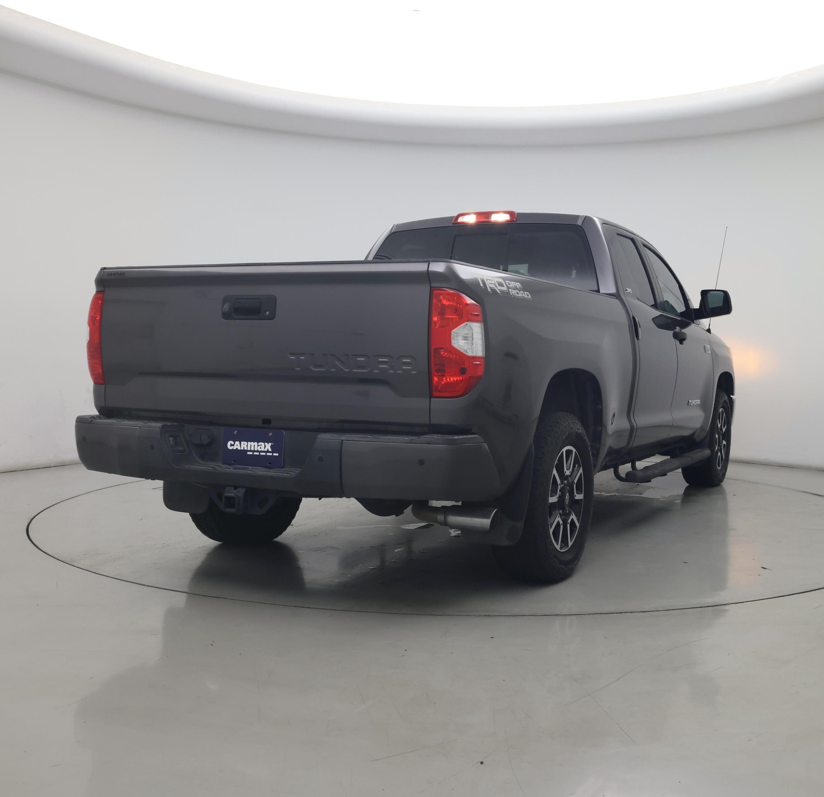 Thumbnail: 2016 Toyota Tundra - 8