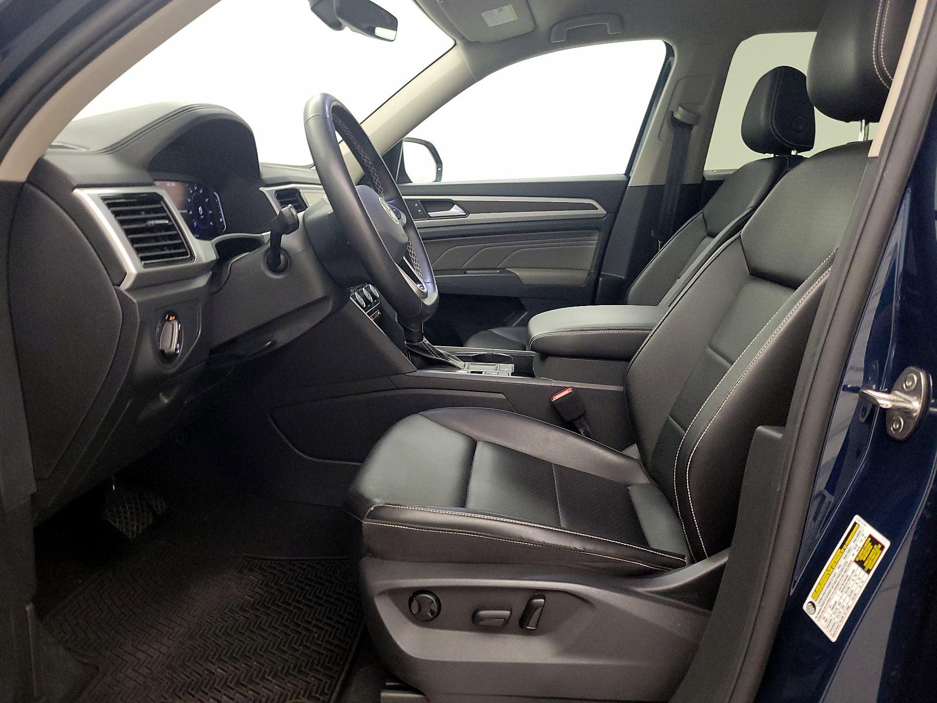 Thumbnail: 2022 Volkswagen Atlas - 11