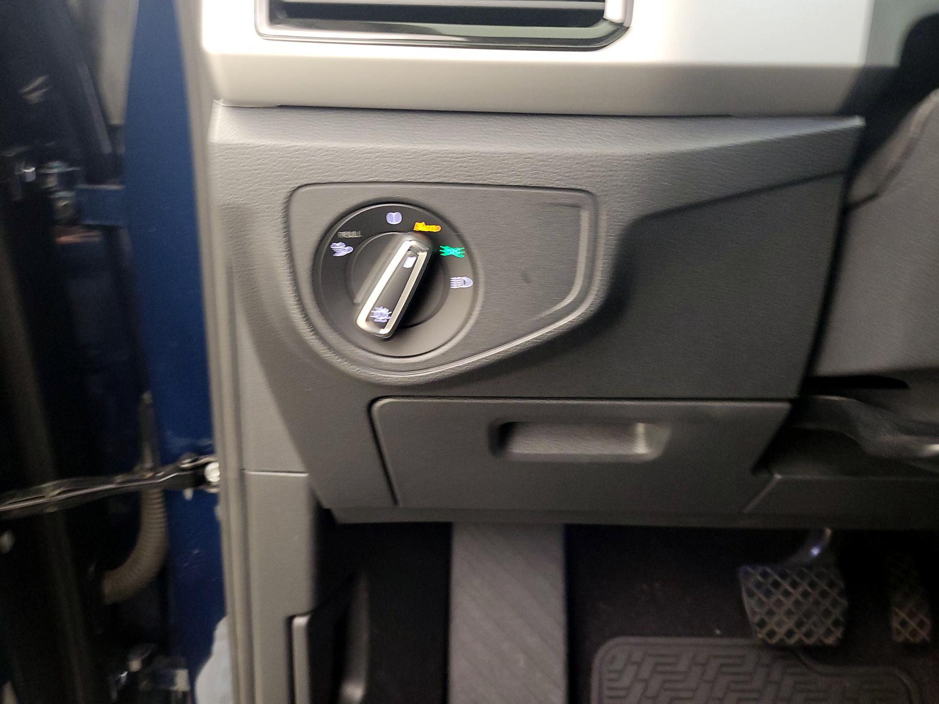 Thumbnail: 2022 Volkswagen Atlas - 13