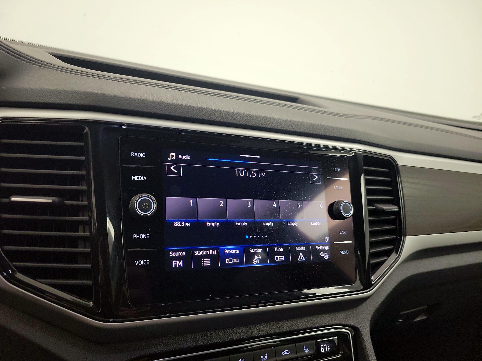 Thumbnail: 2022 Volkswagen Atlas - 15