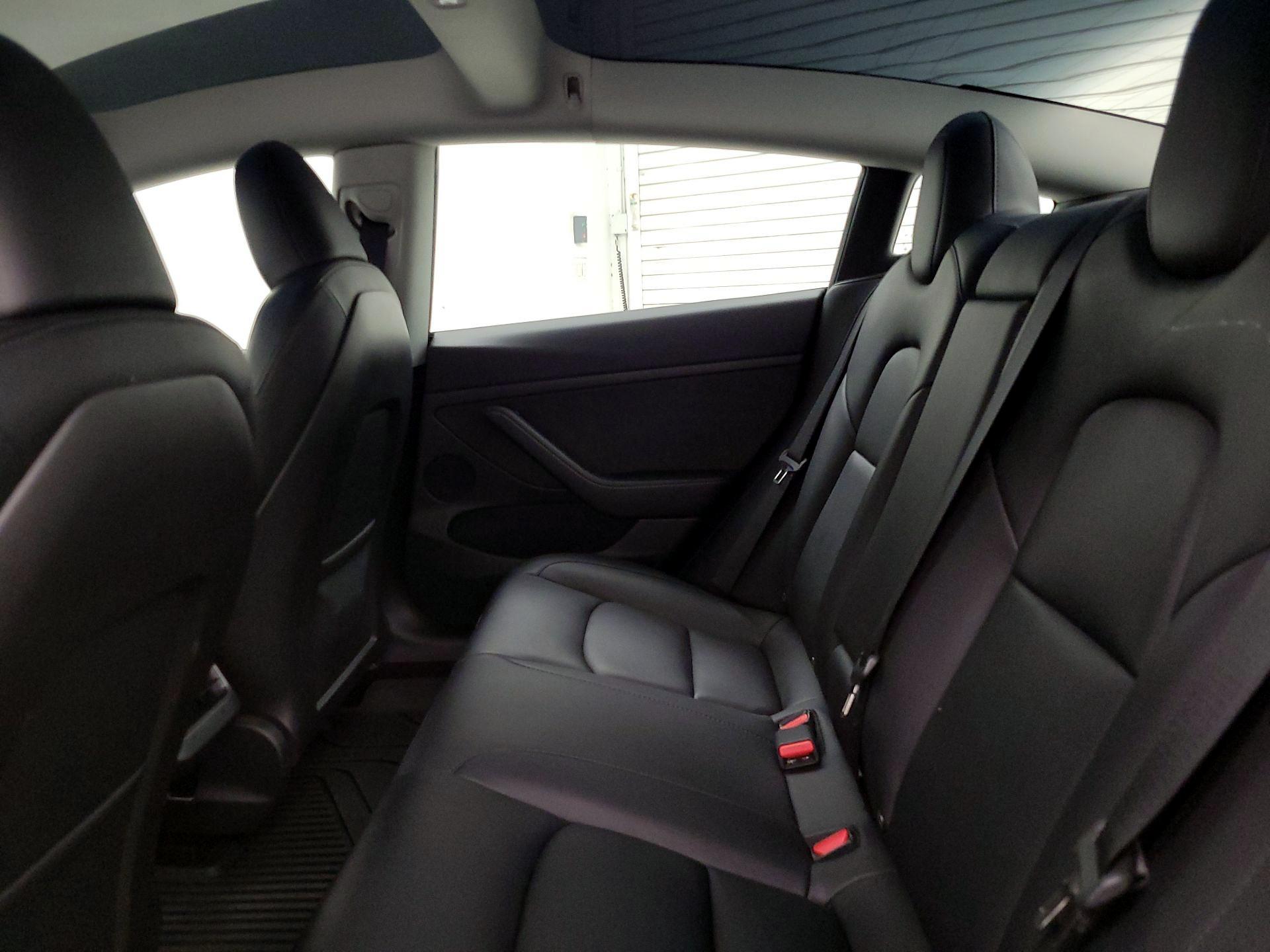 Thumbnail: 2023 Tesla Model 3 - 18