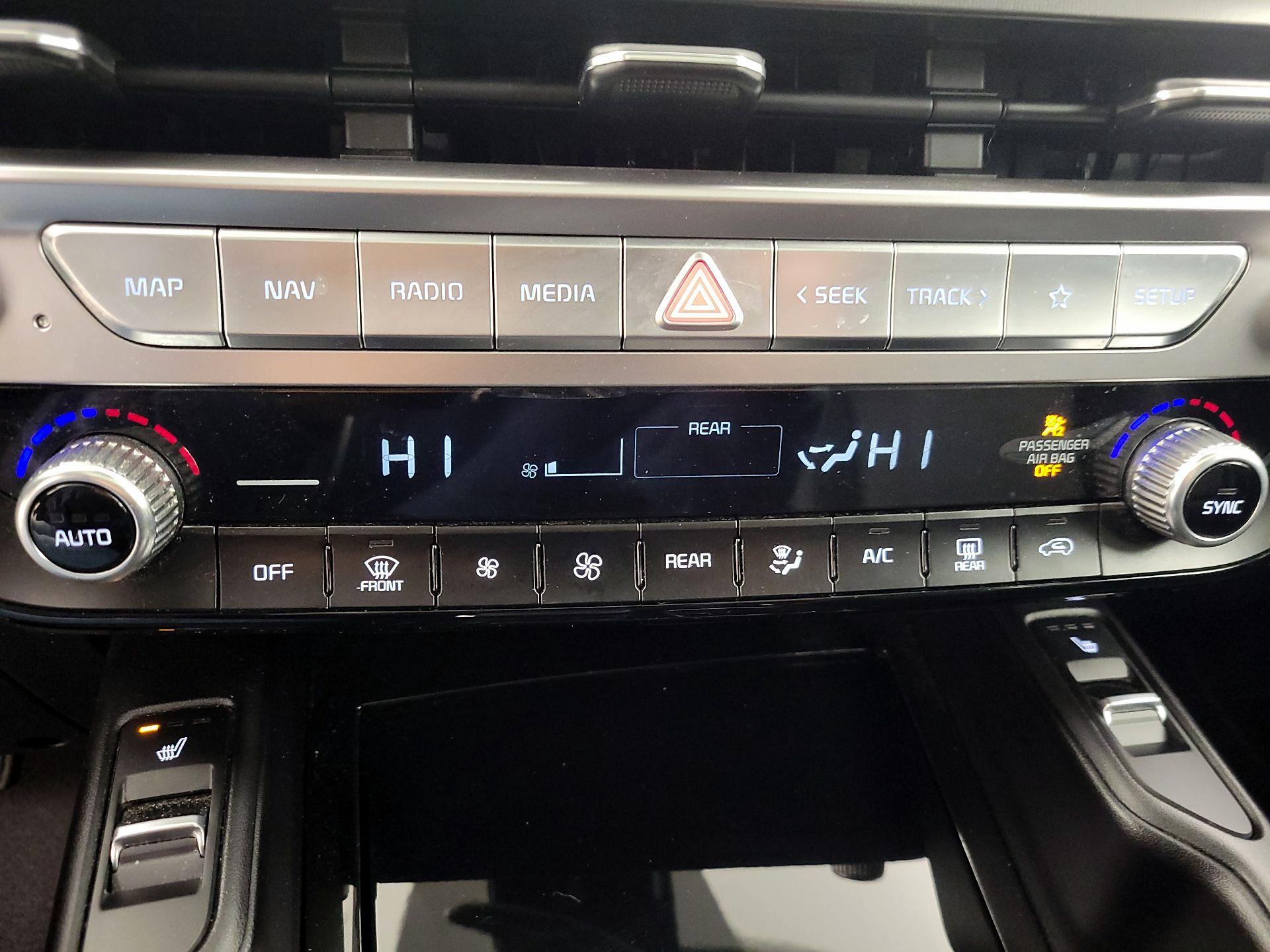 Thumbnail: 2024 Kia Telluride - 17