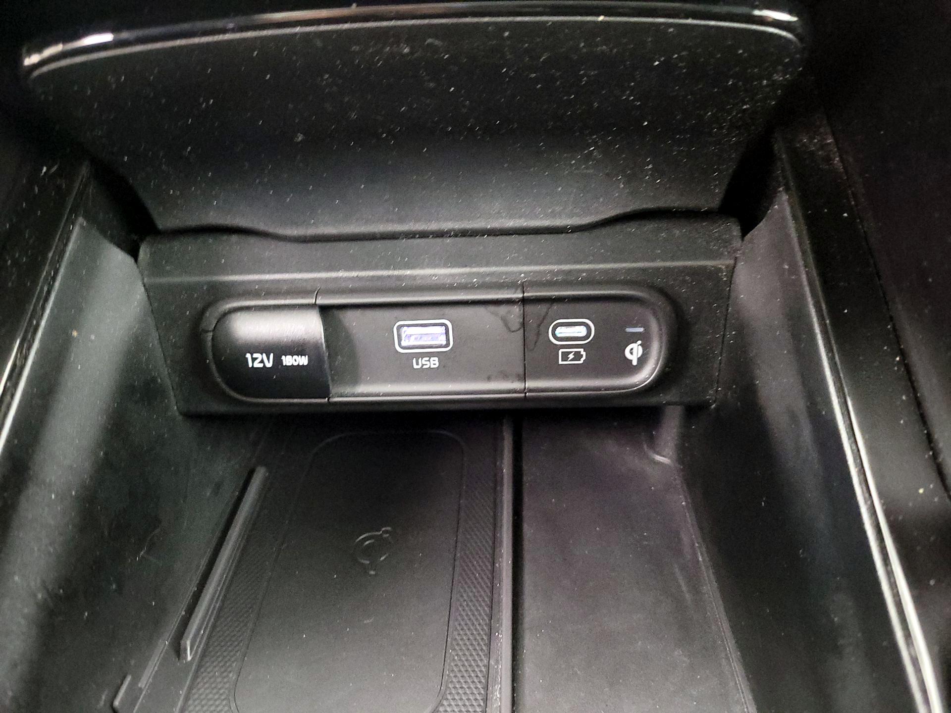 Thumbnail: 2024 Kia Telluride - 19