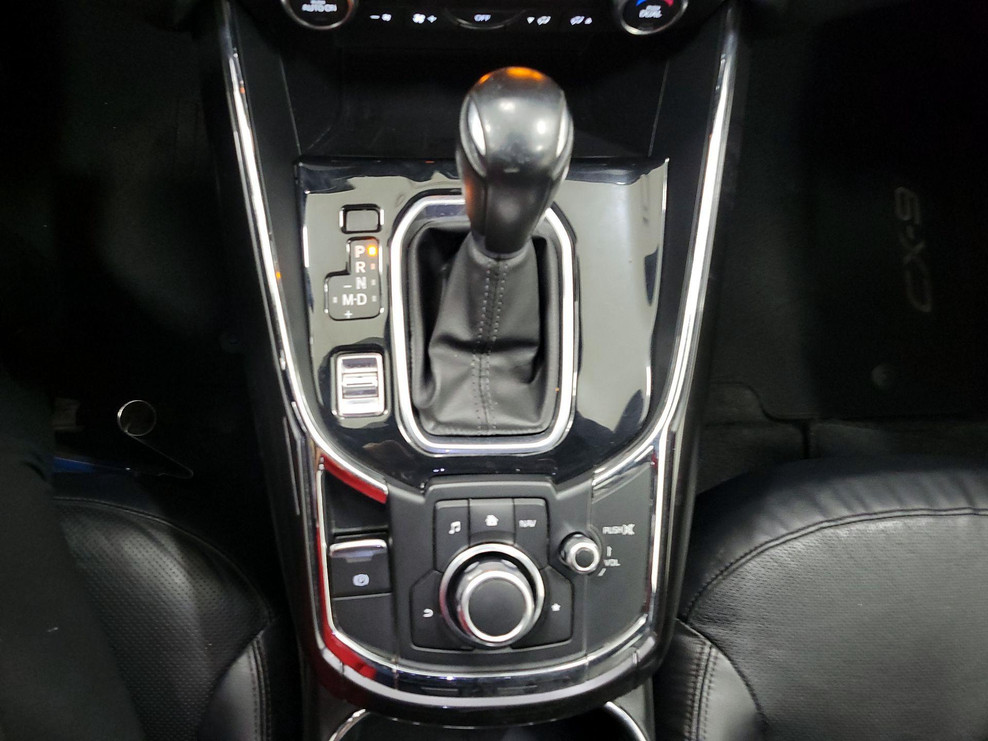 Thumbnail: 2016 Mazda CX-9 - 17