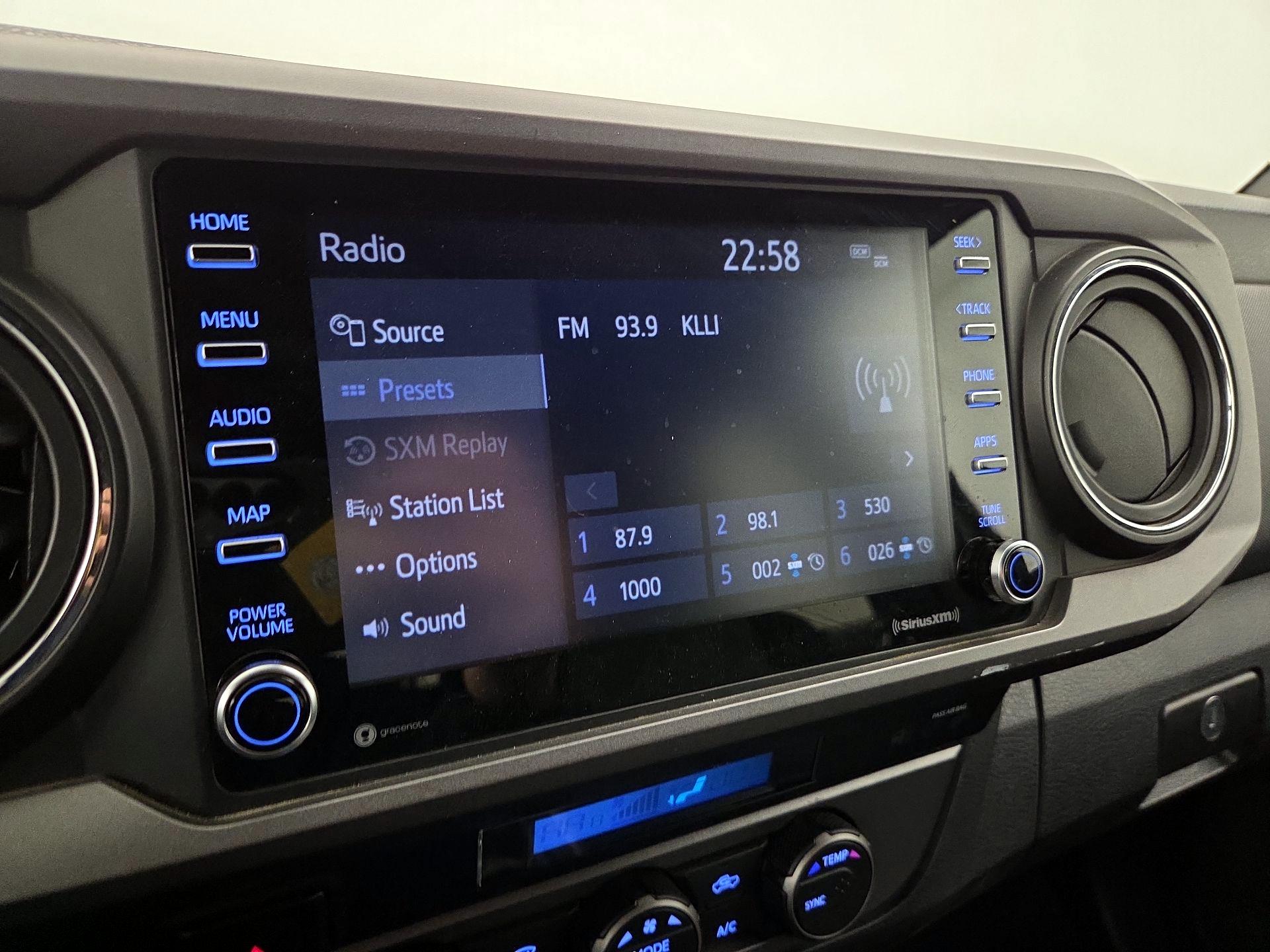 Thumbnail: 2022 Toyota Tacoma - 15