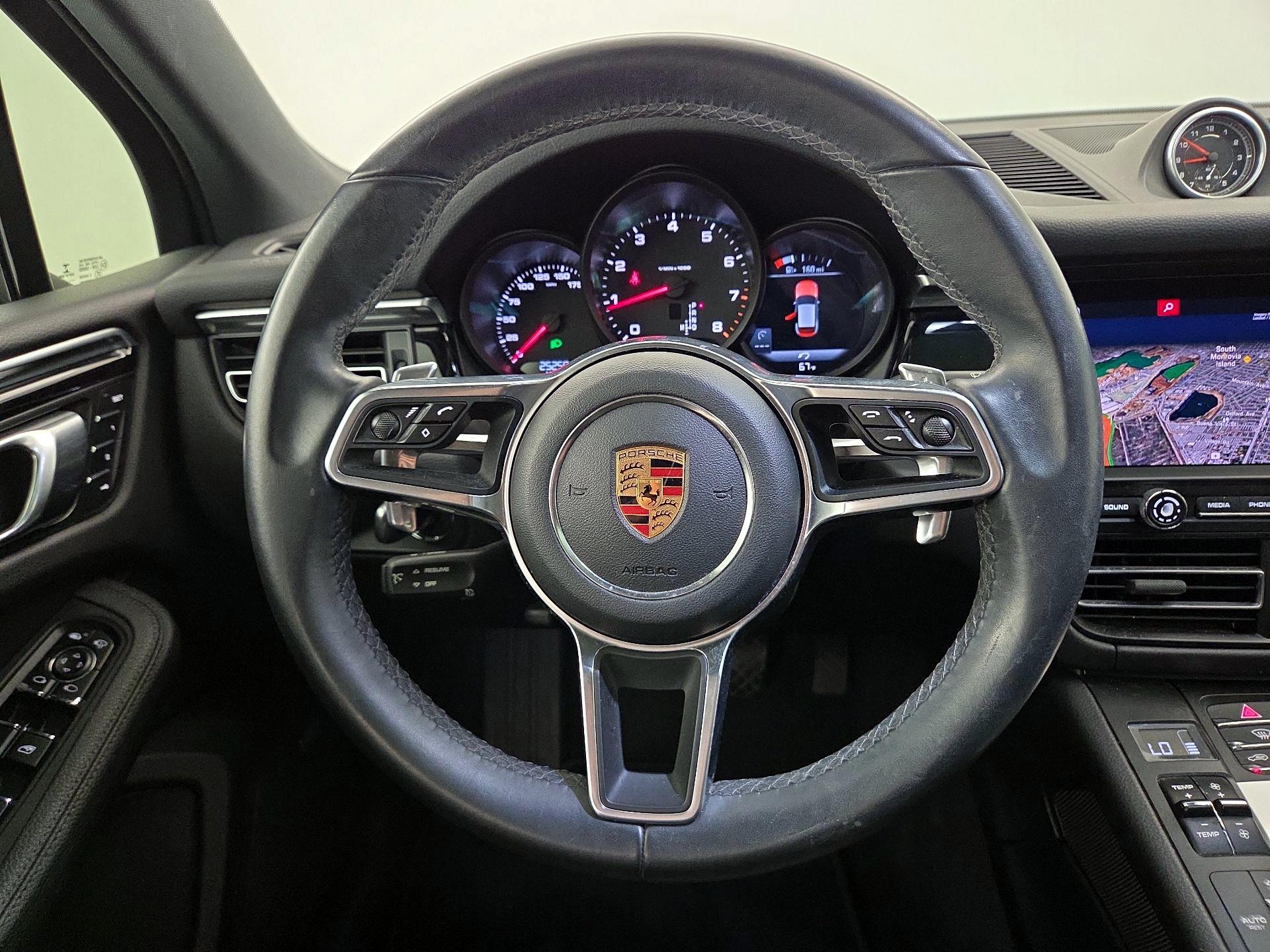 Thumbnail: 2019 Porsche Macan - 10