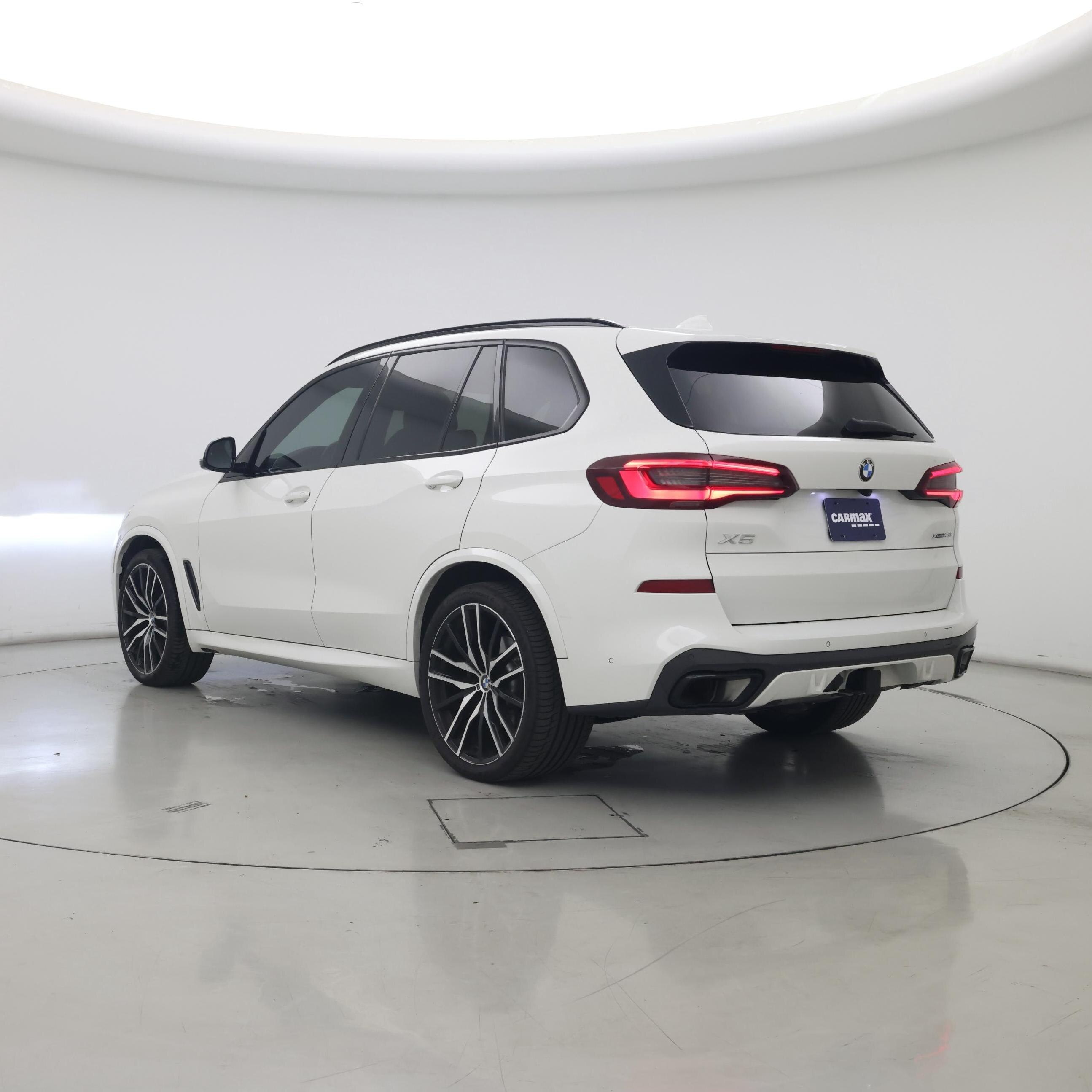 Thumbnail: 2023 BMW X5 - 2