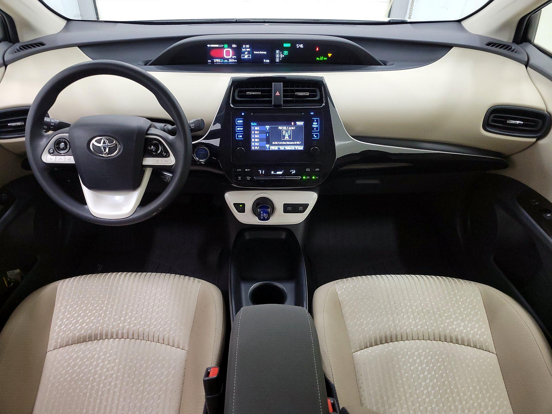 Thumbnail: 2018 Toyota Prius - 9