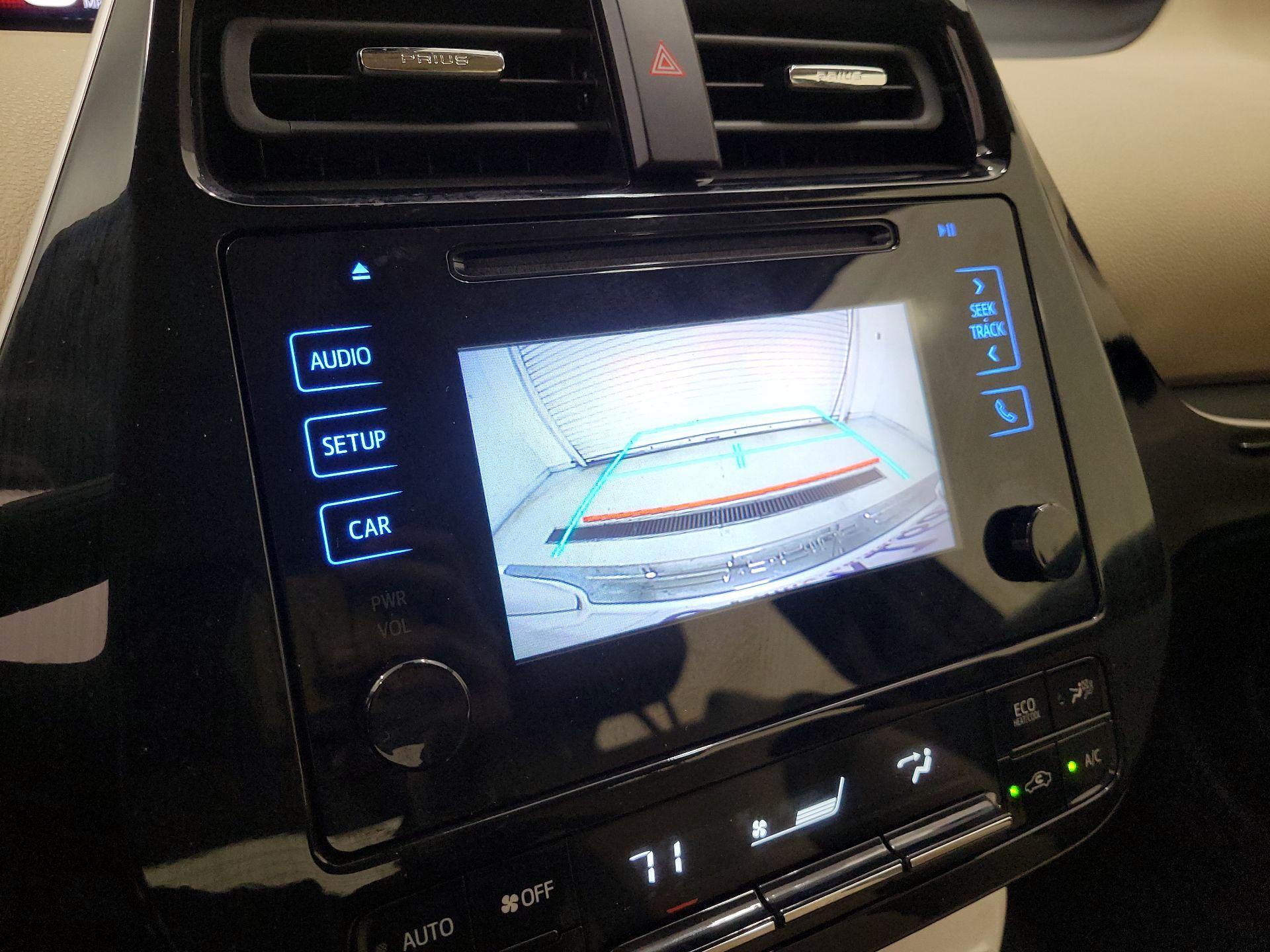 Thumbnail: 2018 Toyota Prius - 14