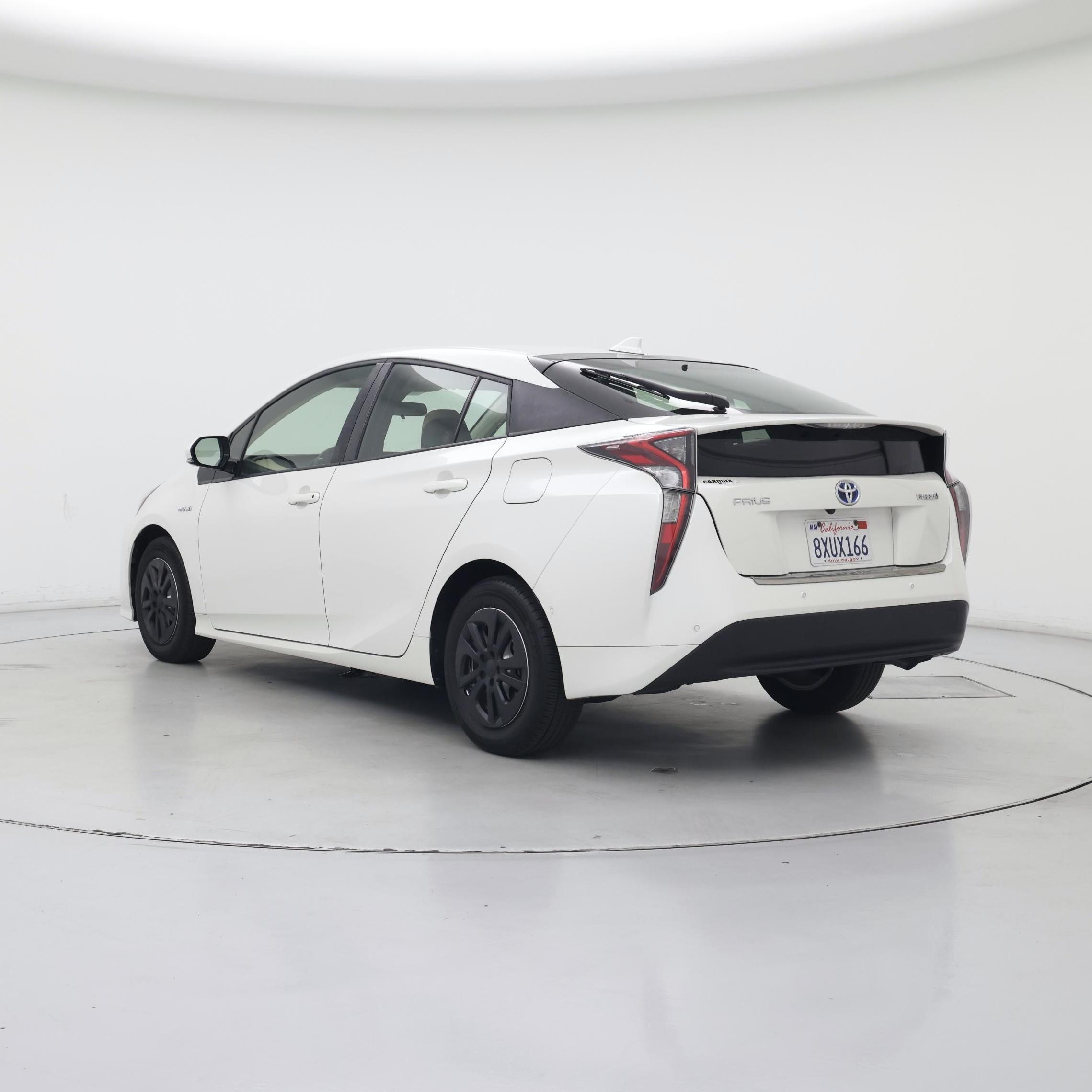 Thumbnail: 2018 Toyota Prius - 2