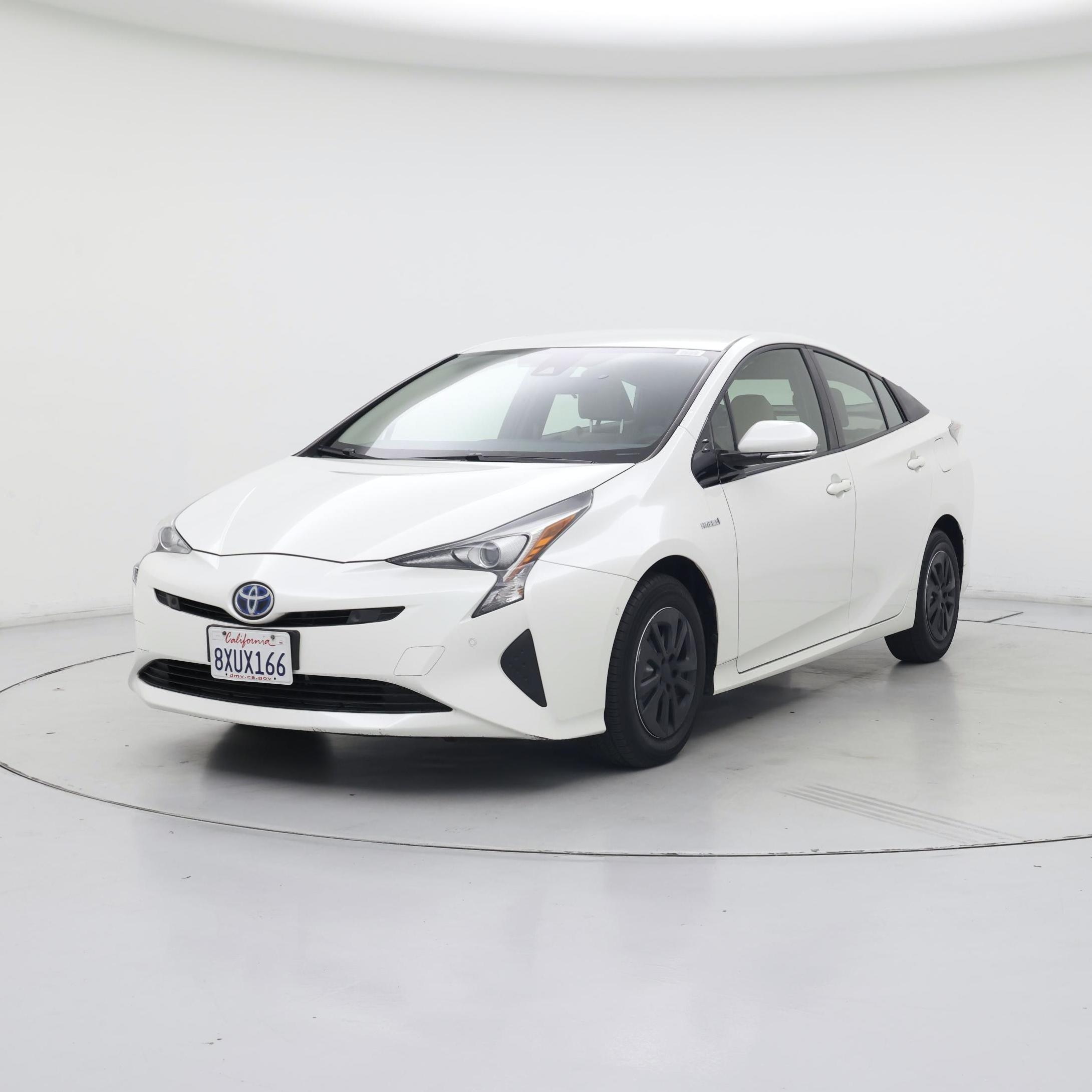 Thumbnail: 2018 Toyota Prius - 4