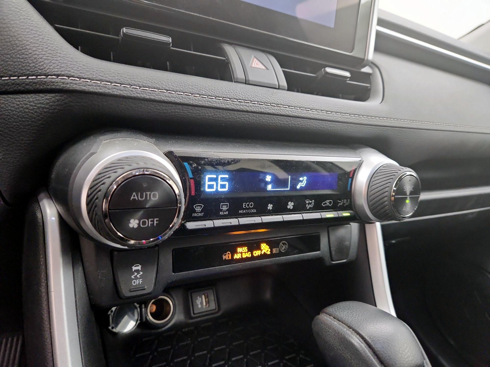 Thumbnail: 2024 Toyota RAV4 - 16