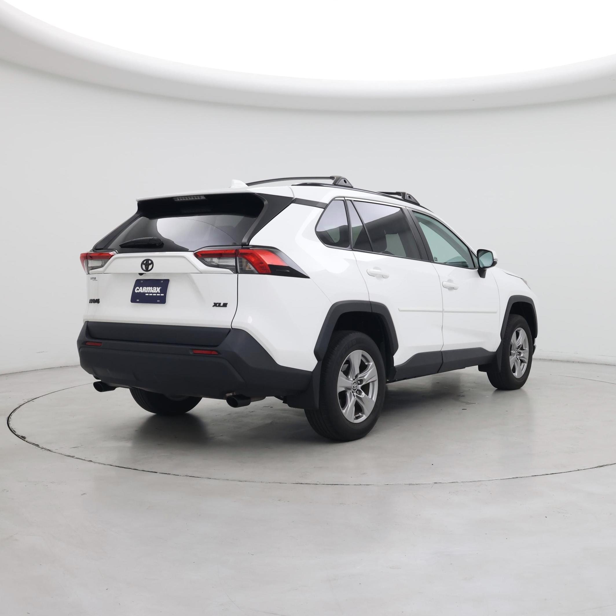 Thumbnail: 2023 Toyota RAV4 - 8