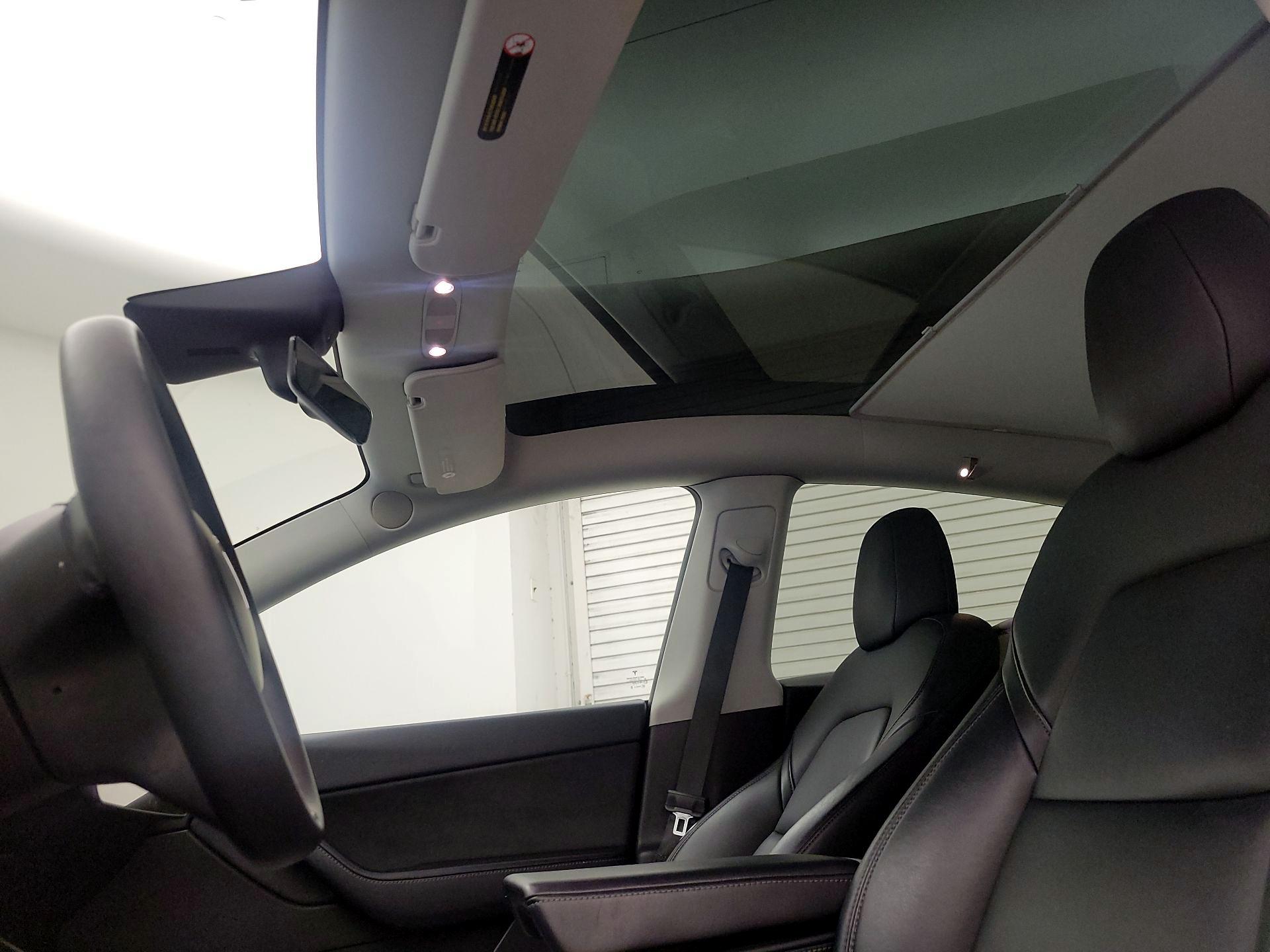 Thumbnail: 2022 Tesla Model Y - 19