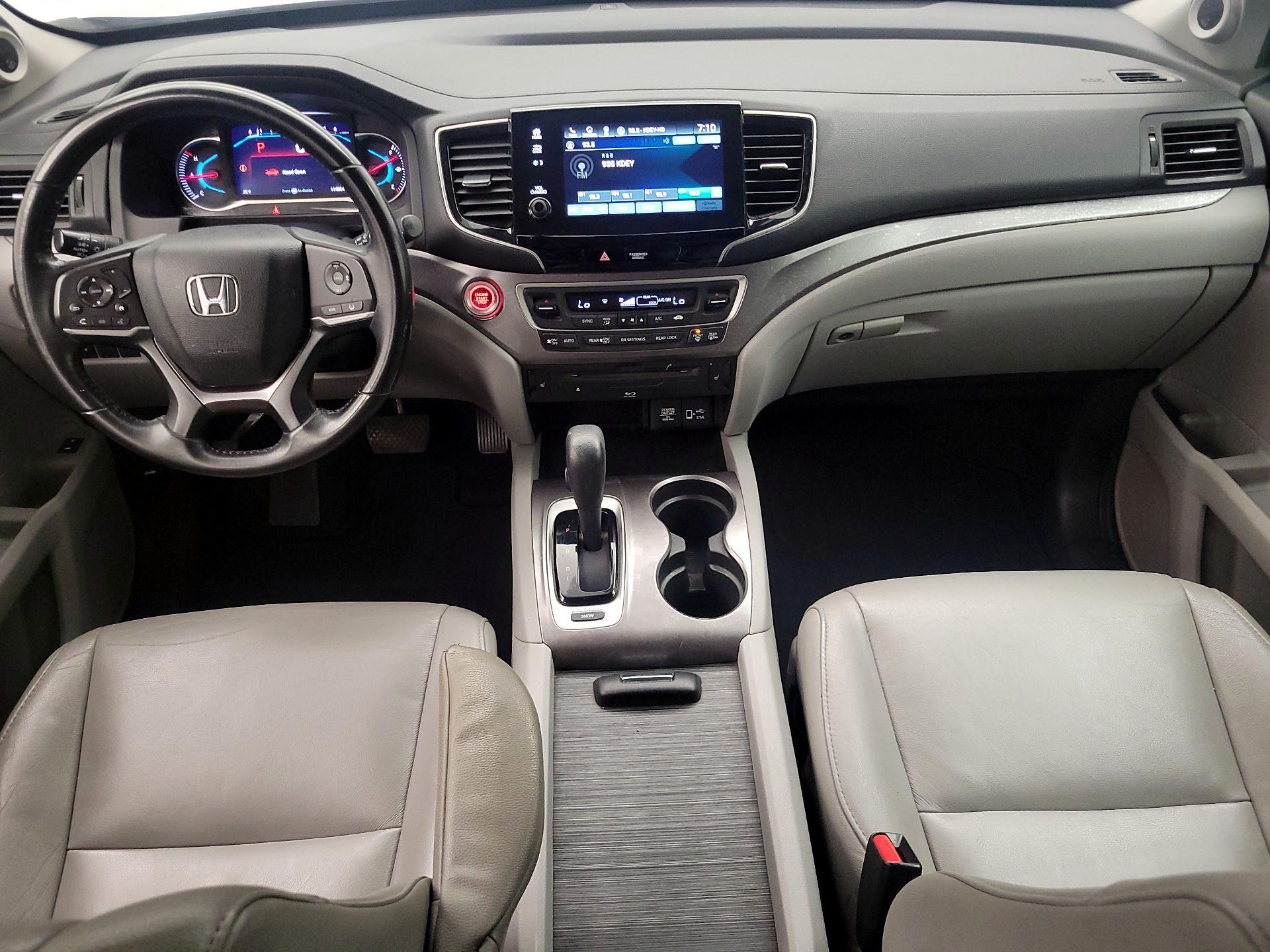 Thumbnail: 2019 Honda Pilot - 9