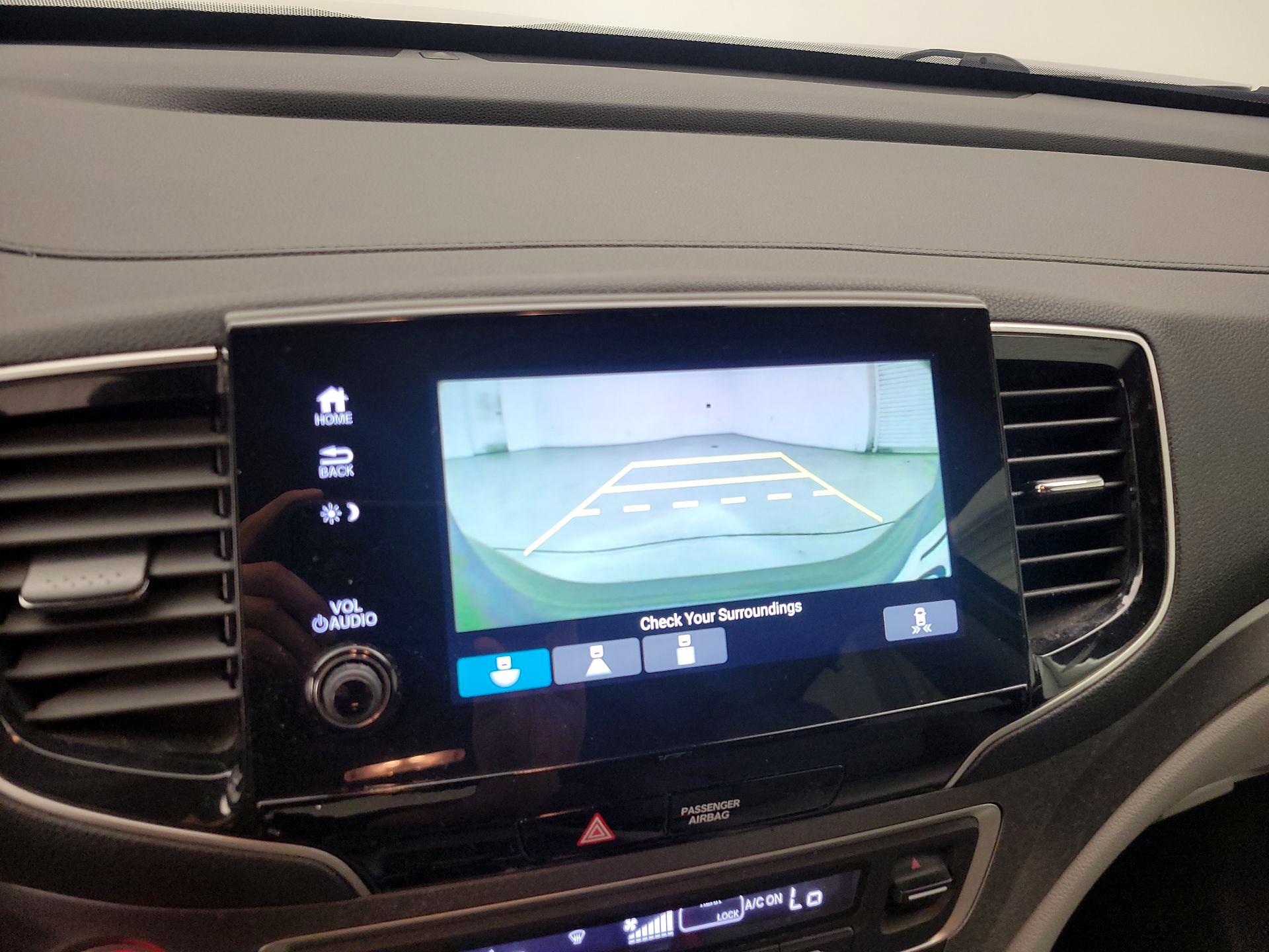 Thumbnail: 2019 Honda Pilot - 14