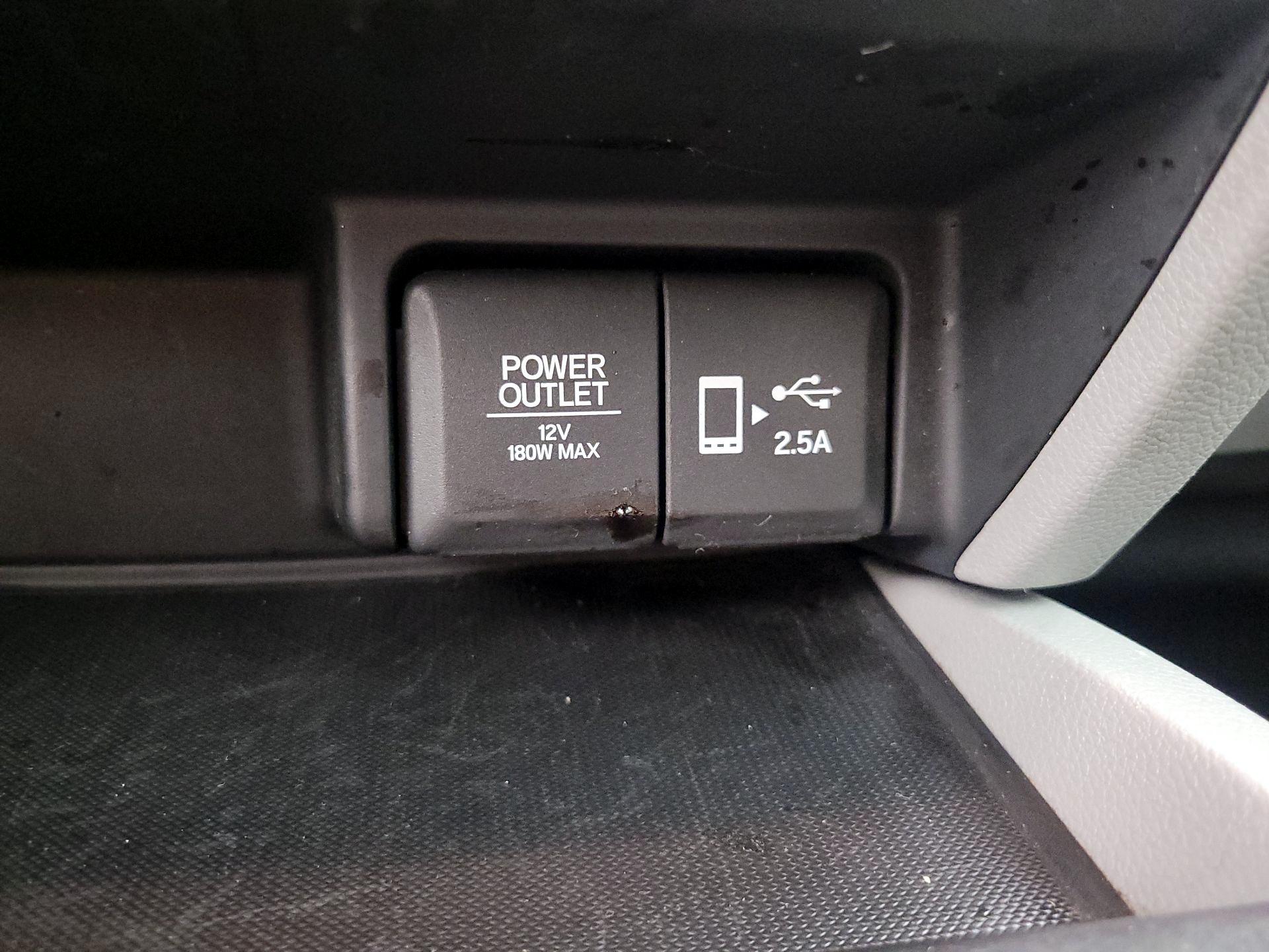 Thumbnail: 2019 Honda Pilot - 18