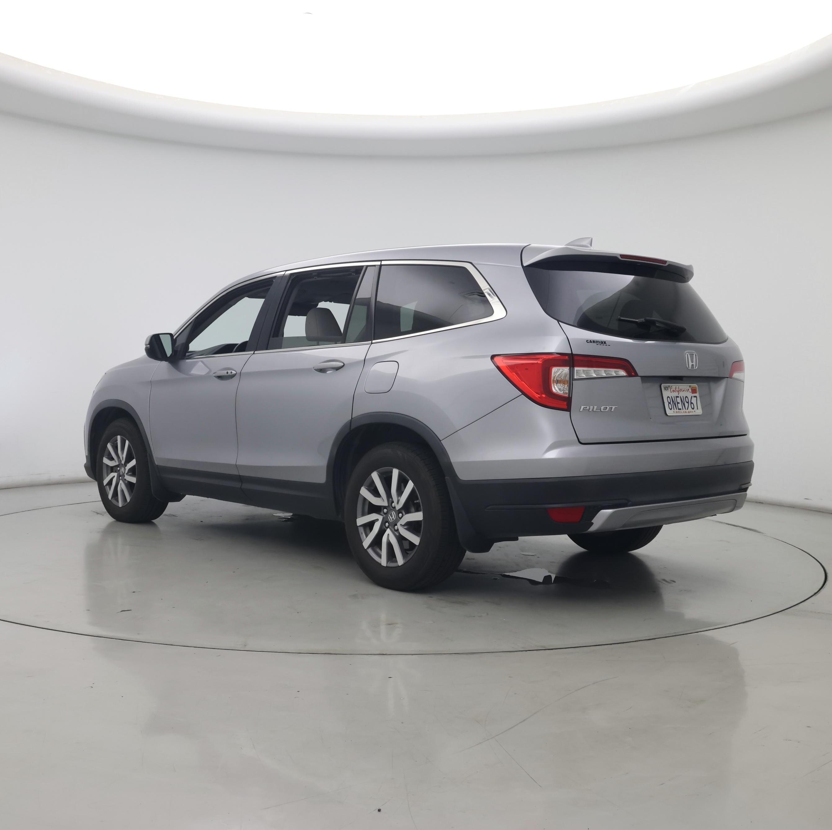 Thumbnail: 2019 Honda Pilot - 2