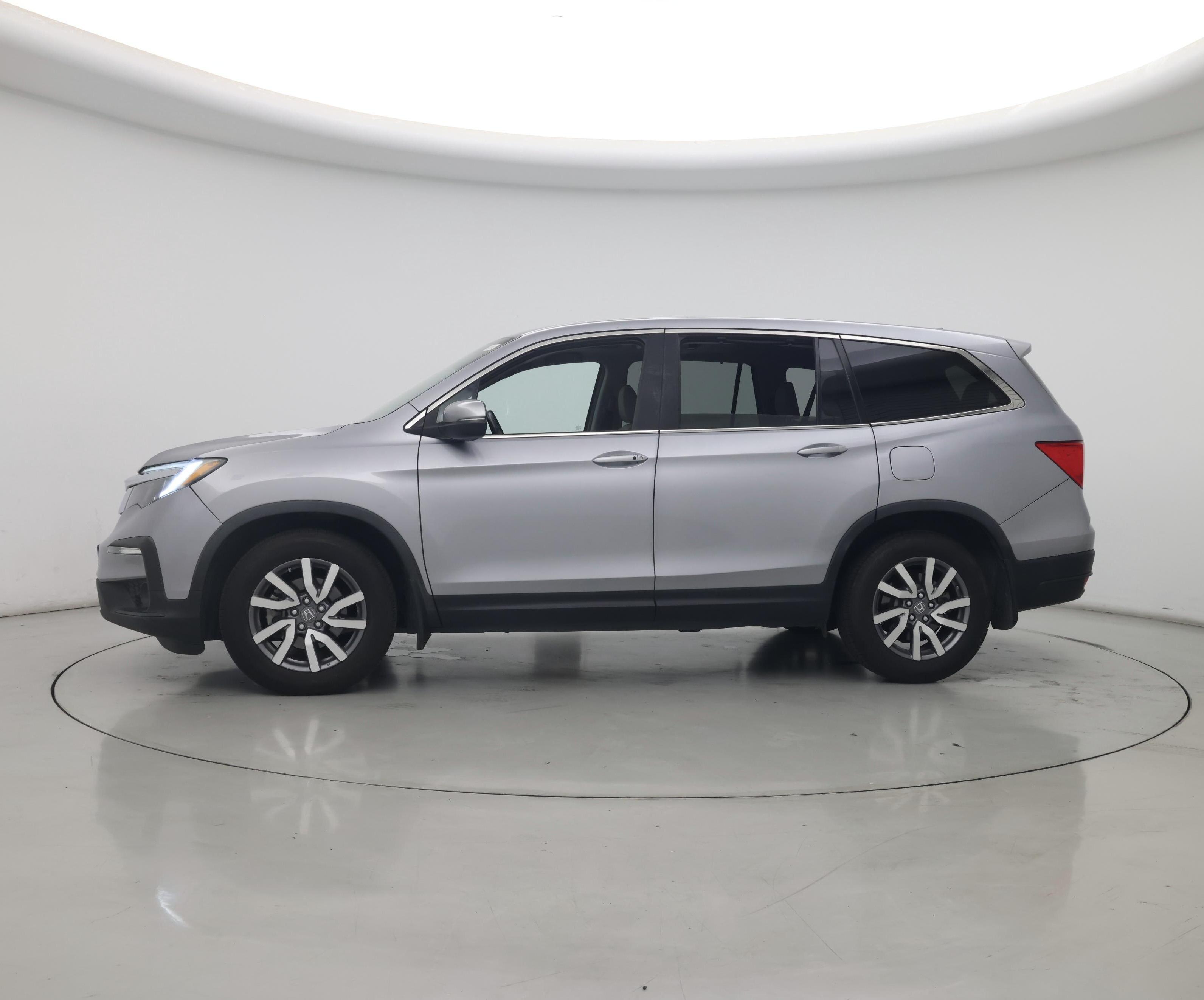 Thumbnail: 2019 Honda Pilot - 3
