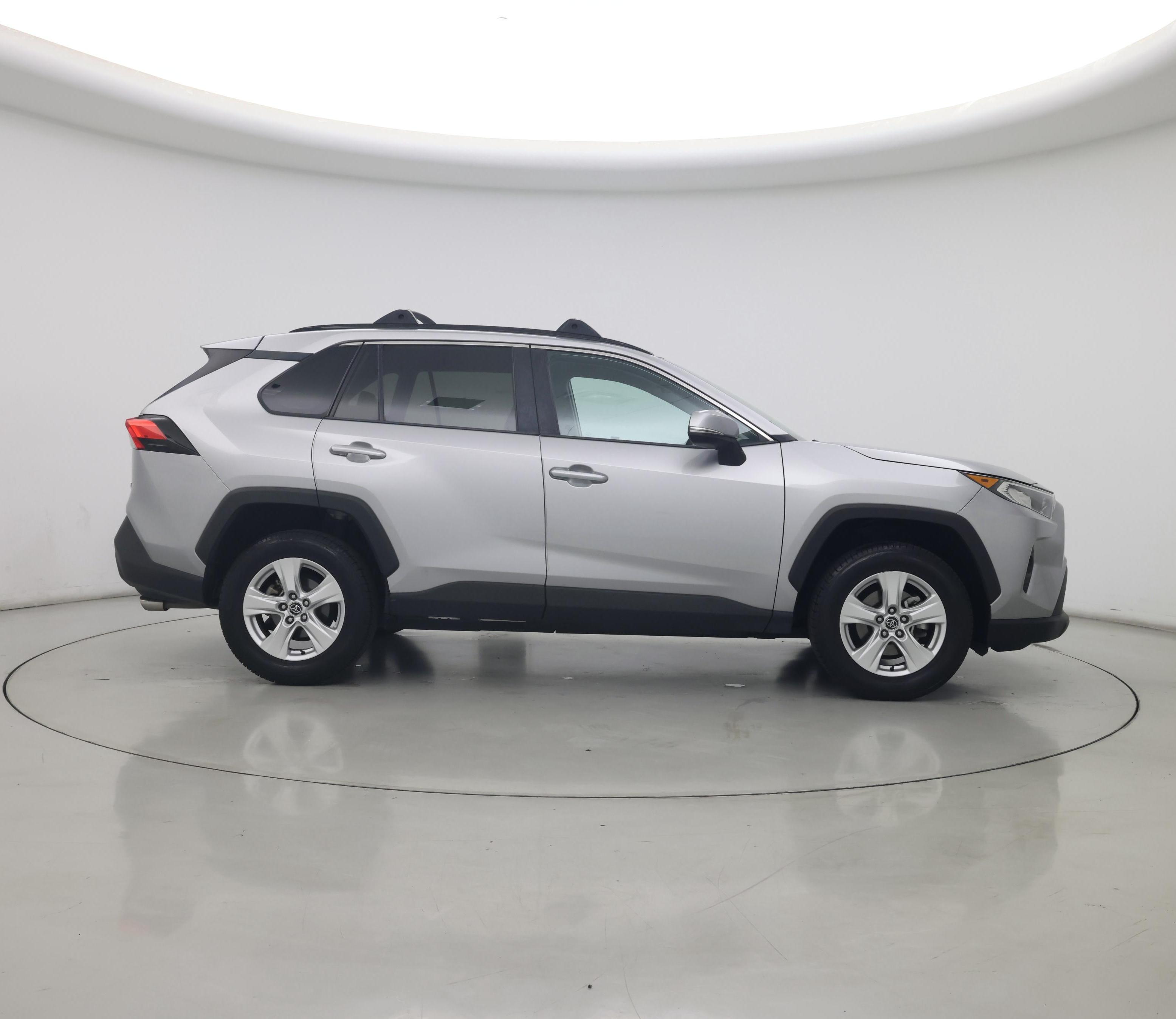 Thumbnail: 2020 Toyota RAV4 - 7