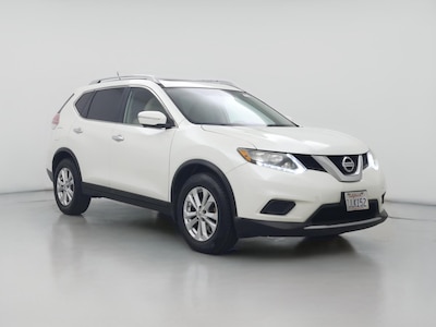 White 2015 Nissan Rogue SV