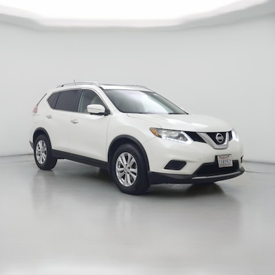 White 2015 Nissan Rogue SV