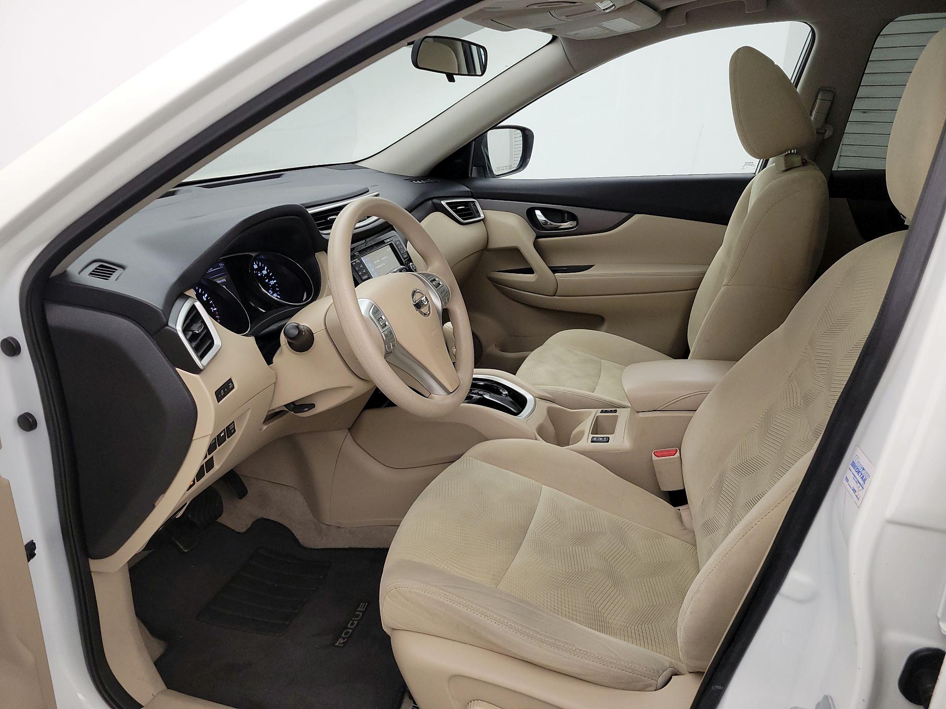 Thumbnail: 2015 Nissan Rogue - 11