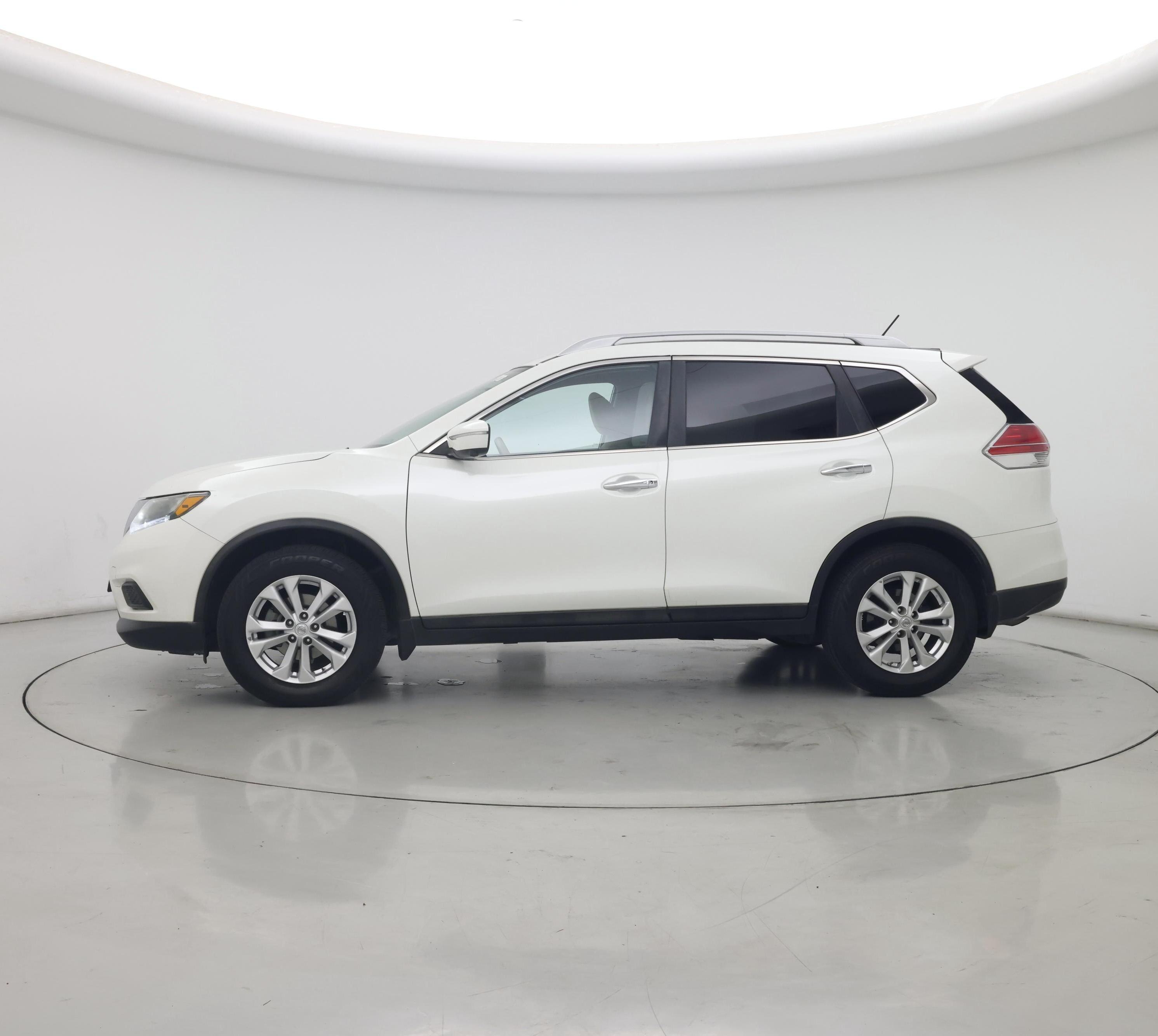 Thumbnail: 2015 Nissan Rogue - 3