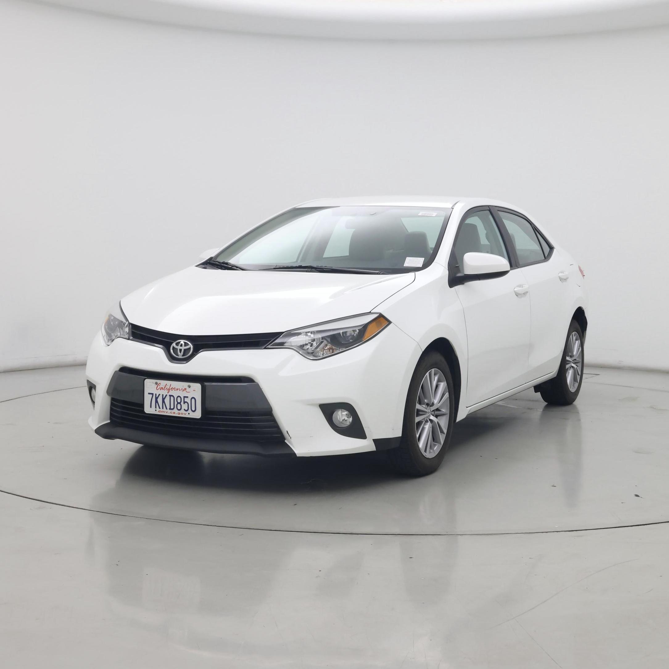 Thumbnail: 2015 Toyota Corolla - 4