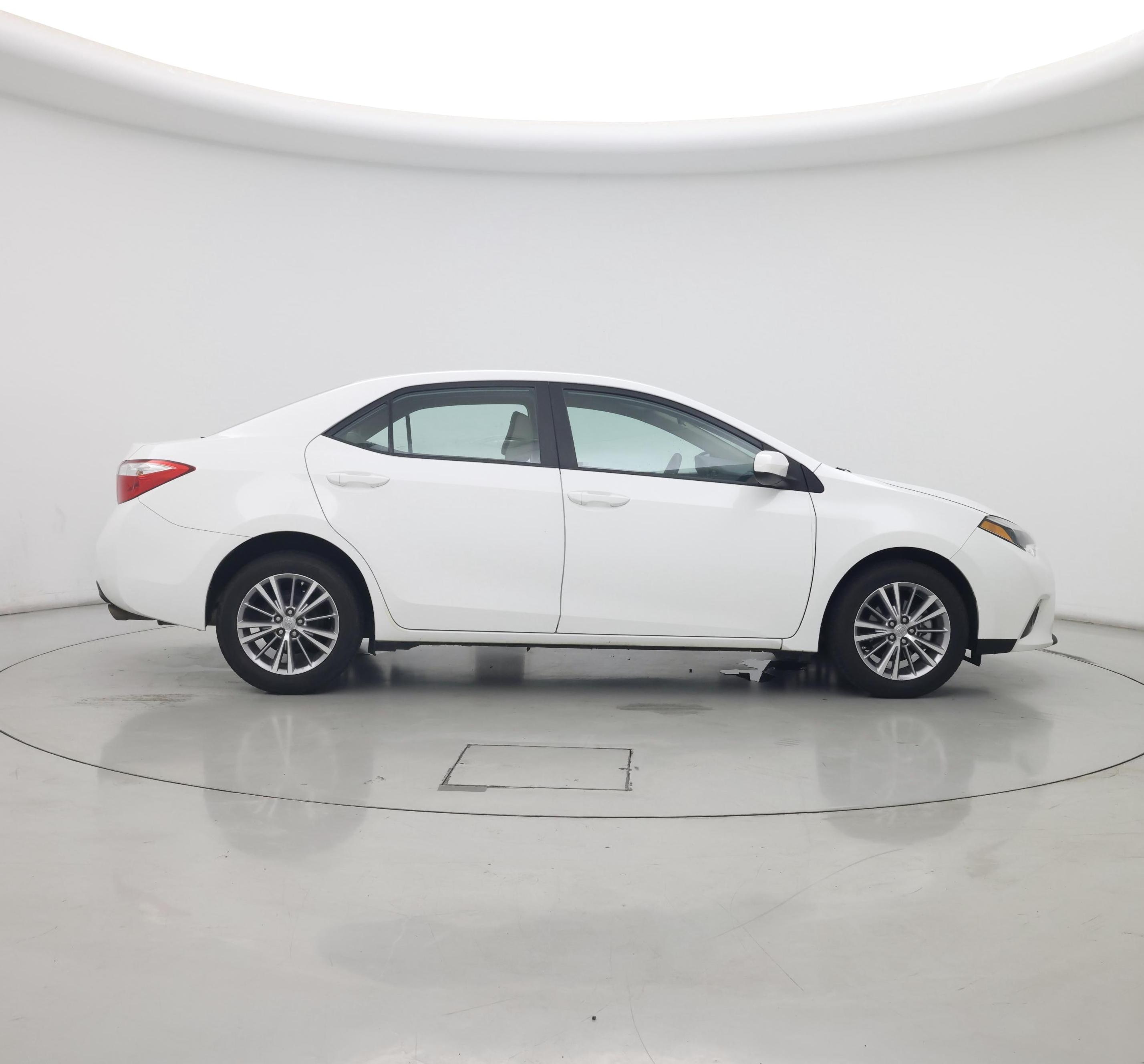 Thumbnail: 2015 Toyota Corolla - 7